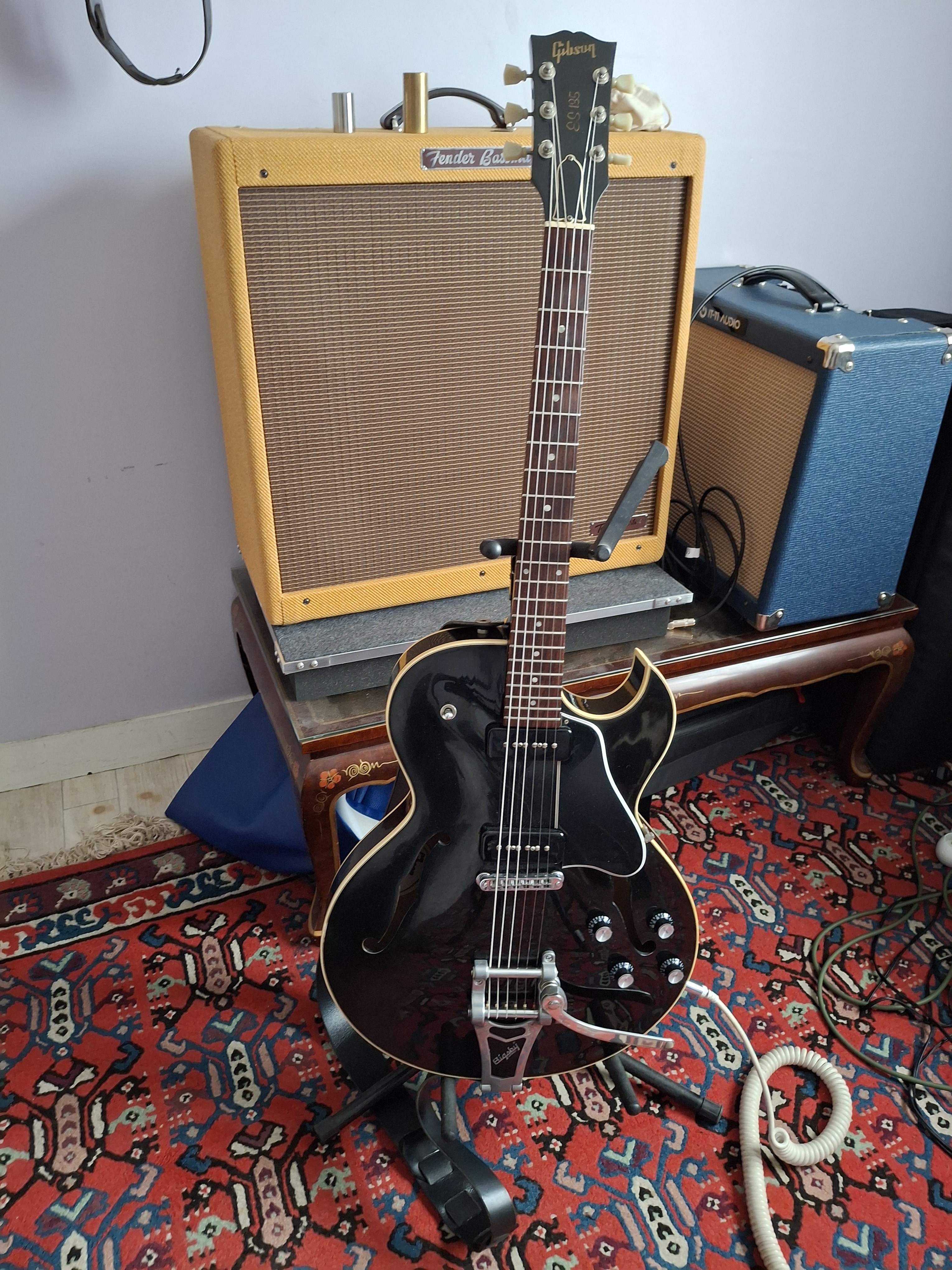Gibson es 135