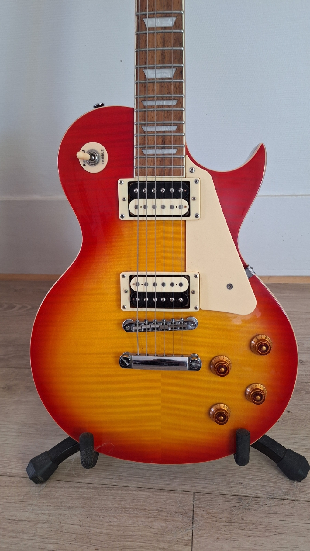 LES PAUL VINTAGE V100CS upgradée