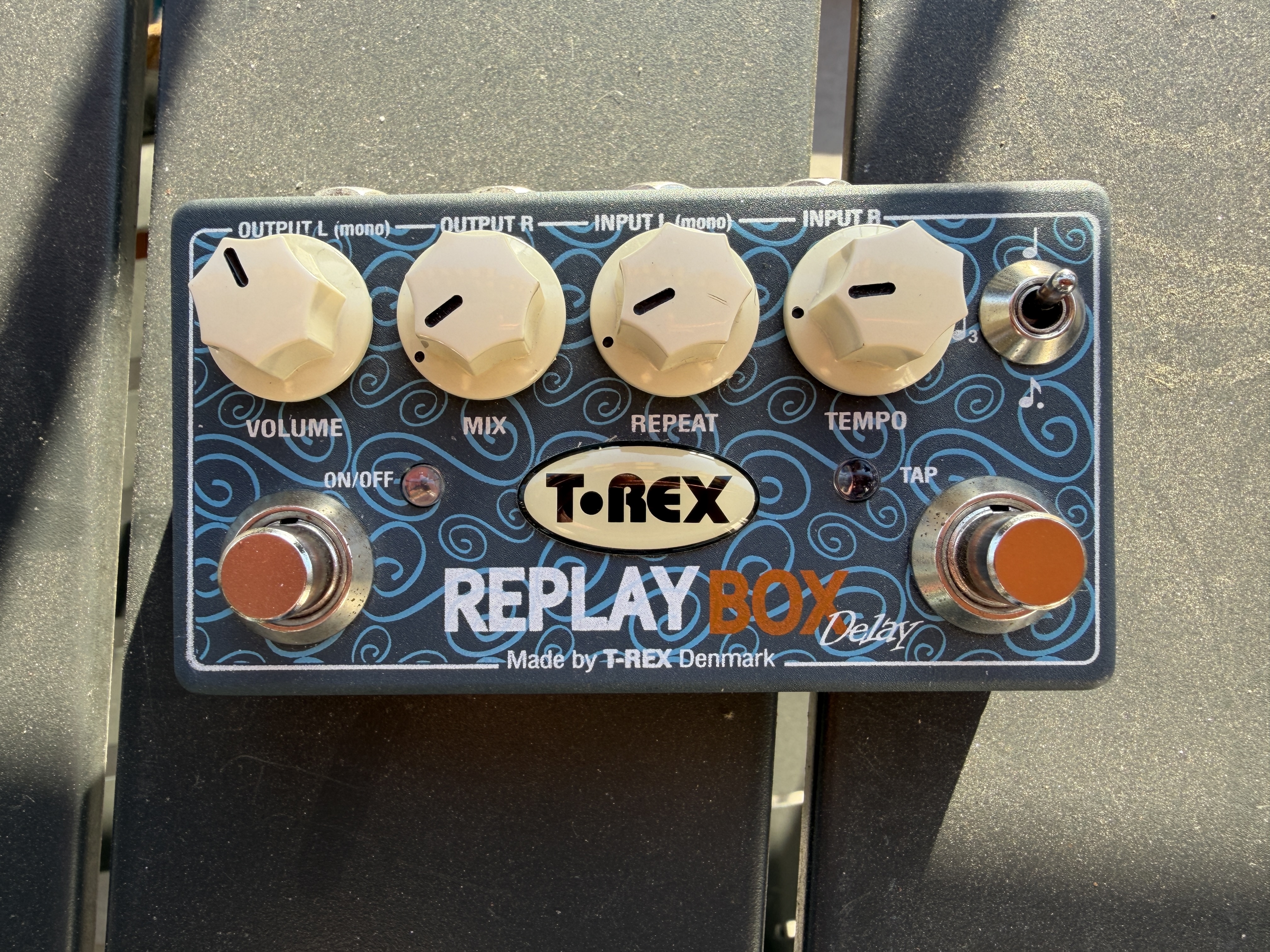 T-Rex Replay Box