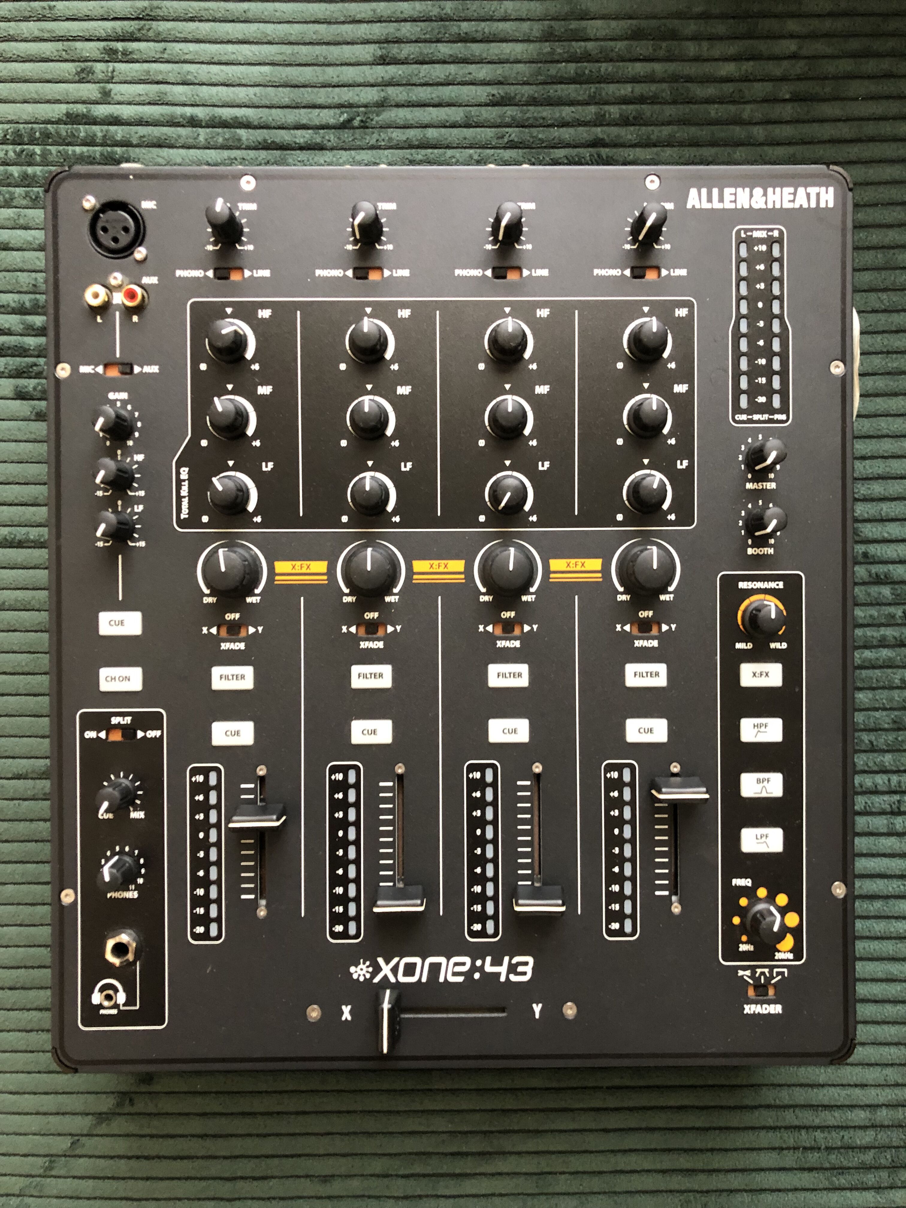 Xone:43 (à réviser)