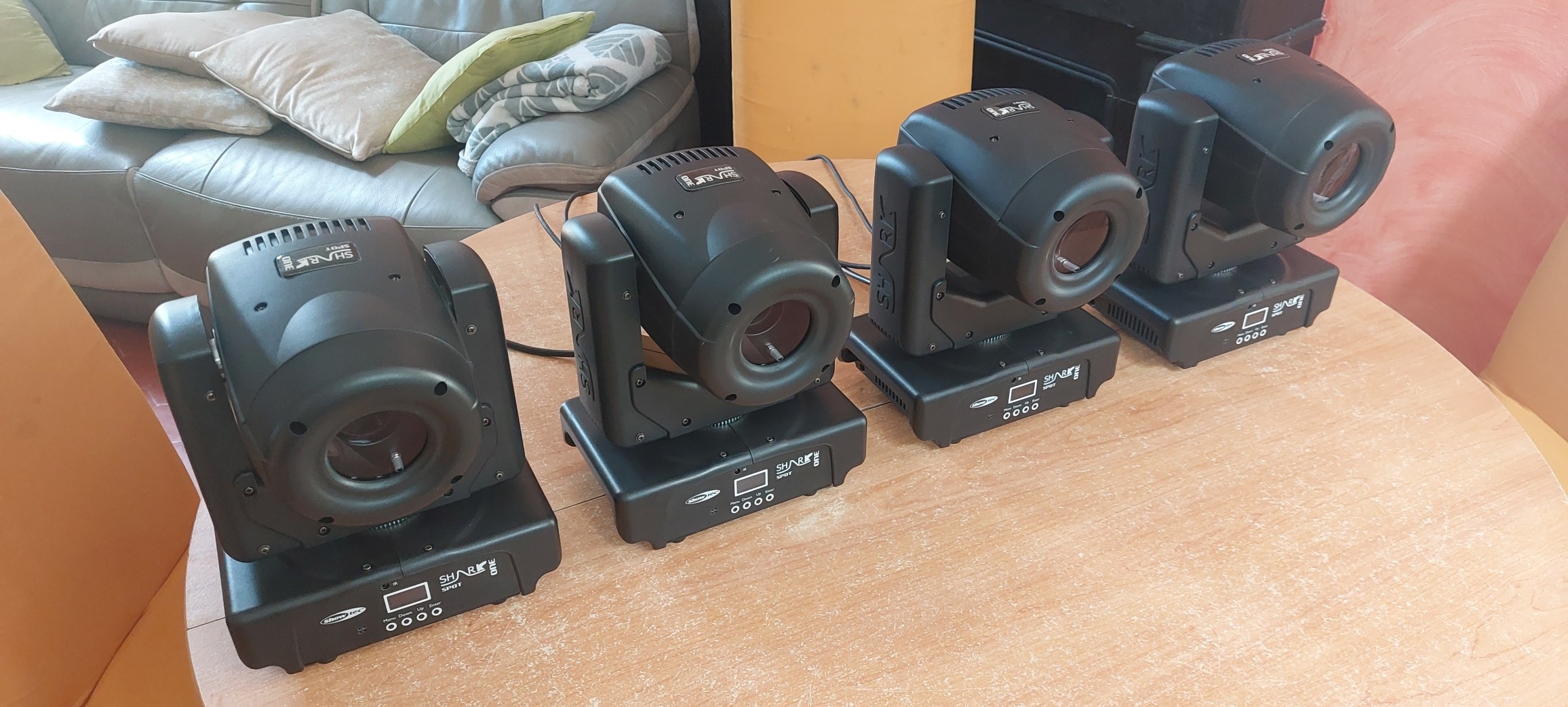 Vends Lyres Showtec Shark Spot One comme neuve