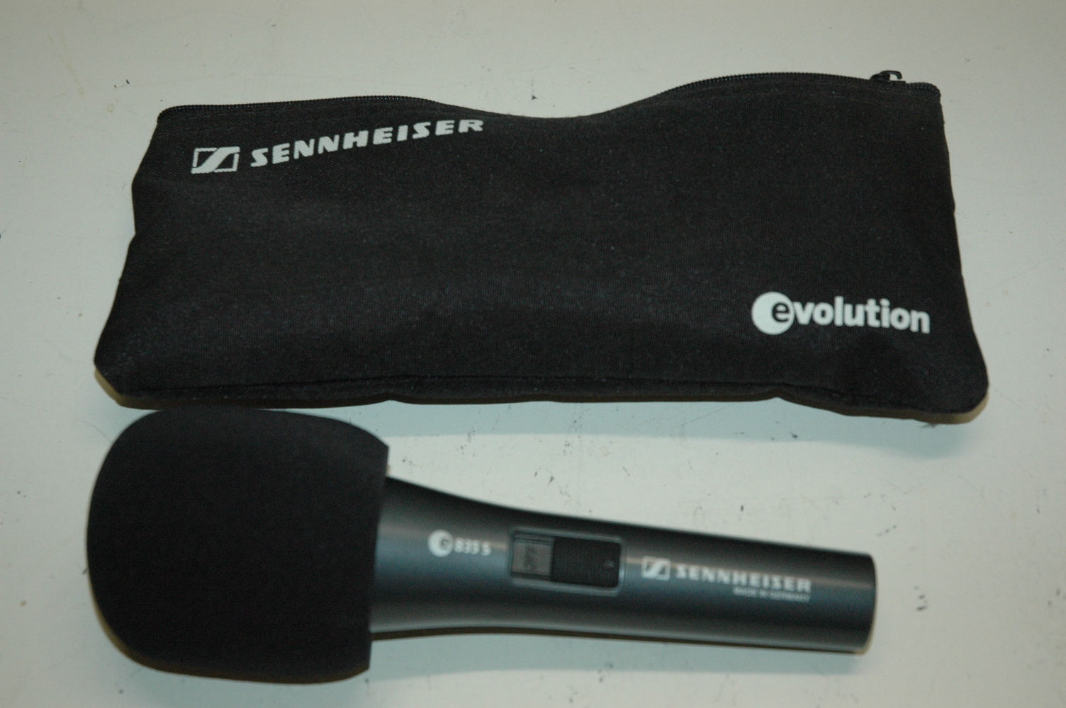 Vends Micro dynamique SENNHEISER e 835 S