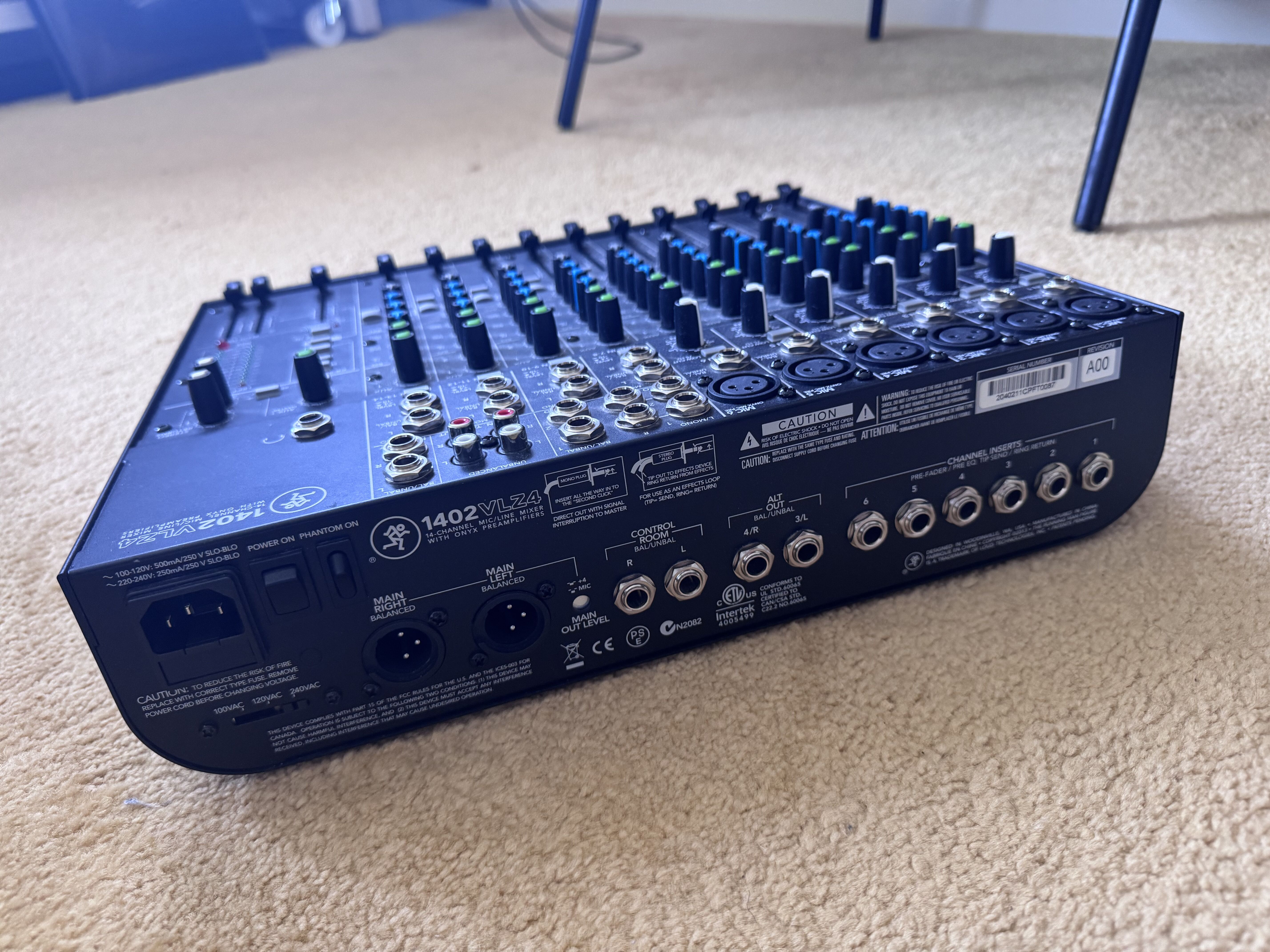 Mackie 1402VLZ4 (36485)