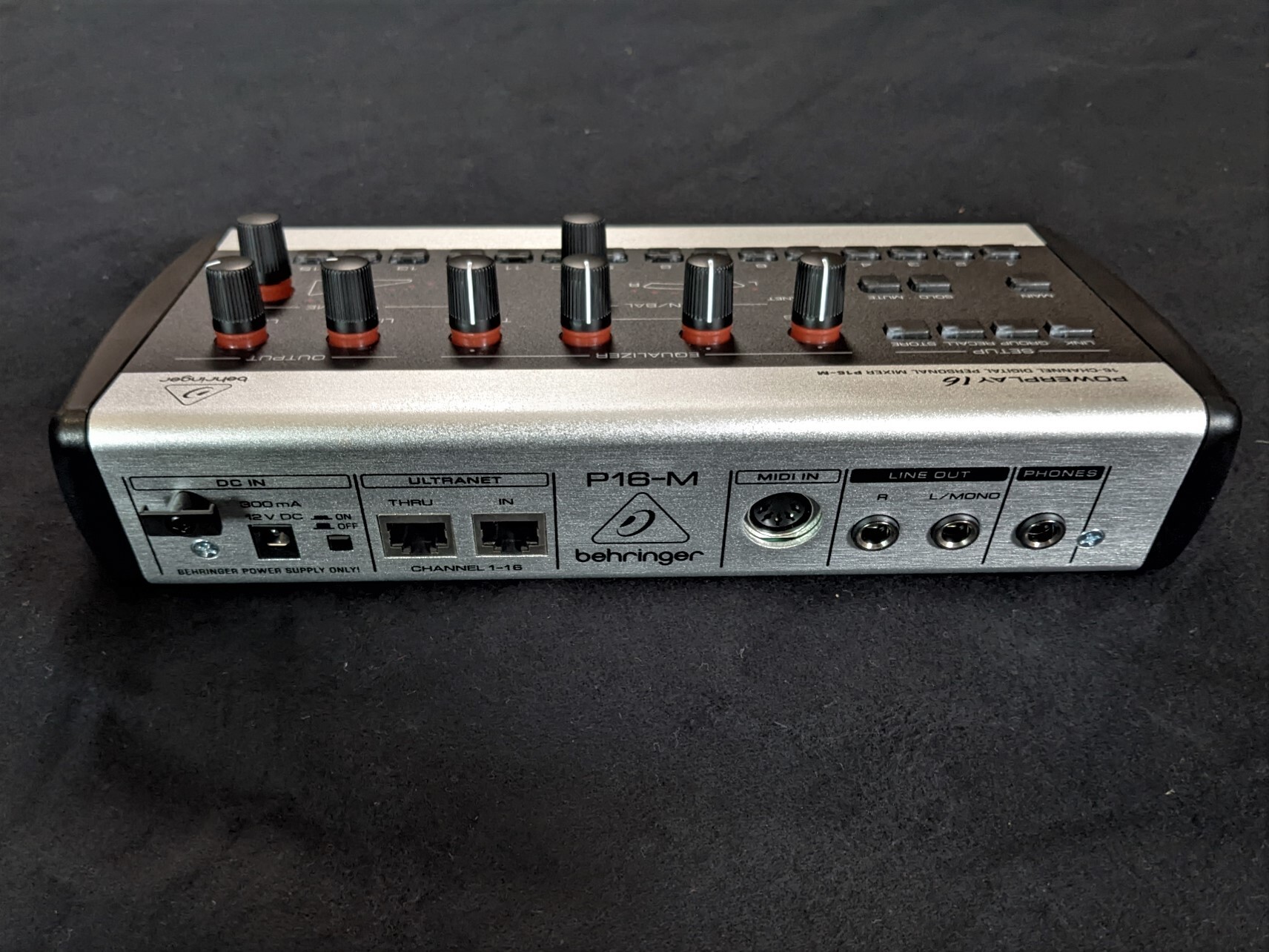 studio-la-boite-a-meuh-behringer-powerplay-p16-m-41