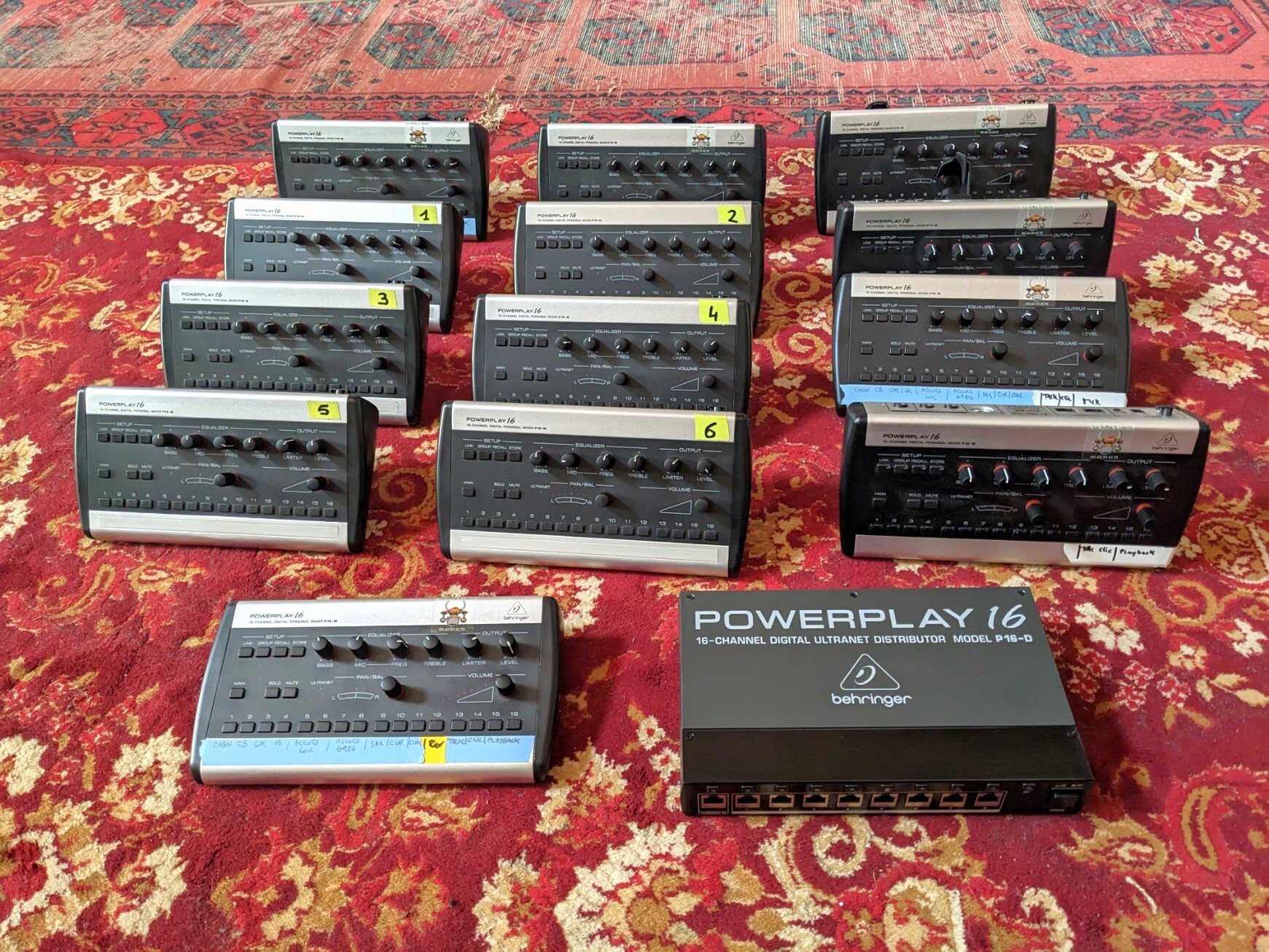 Vends 4 contrôleurs de monitoring individuel Behringer P16-M