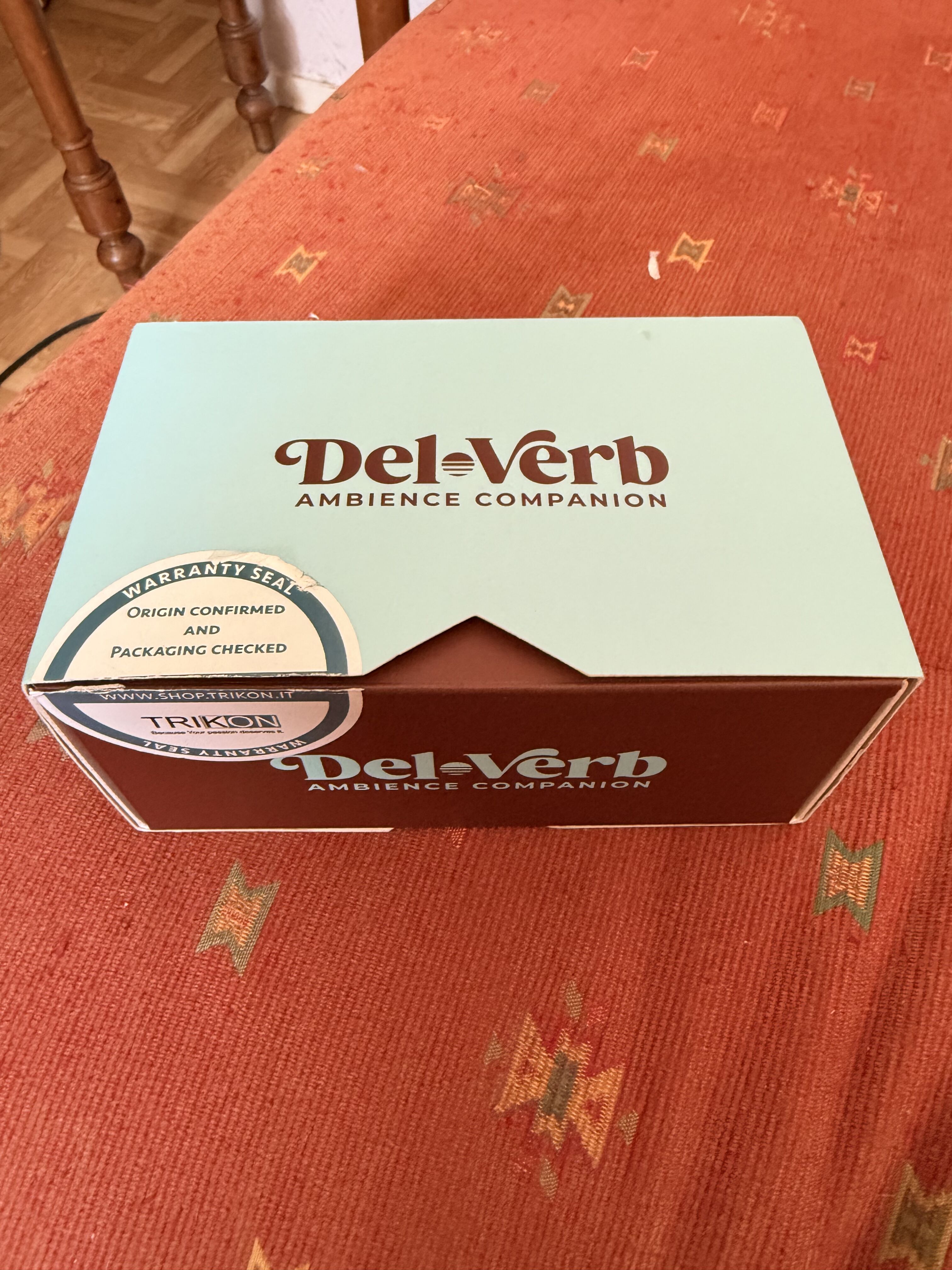 Universal Audio UAFX Del-Verb Ambience Companion