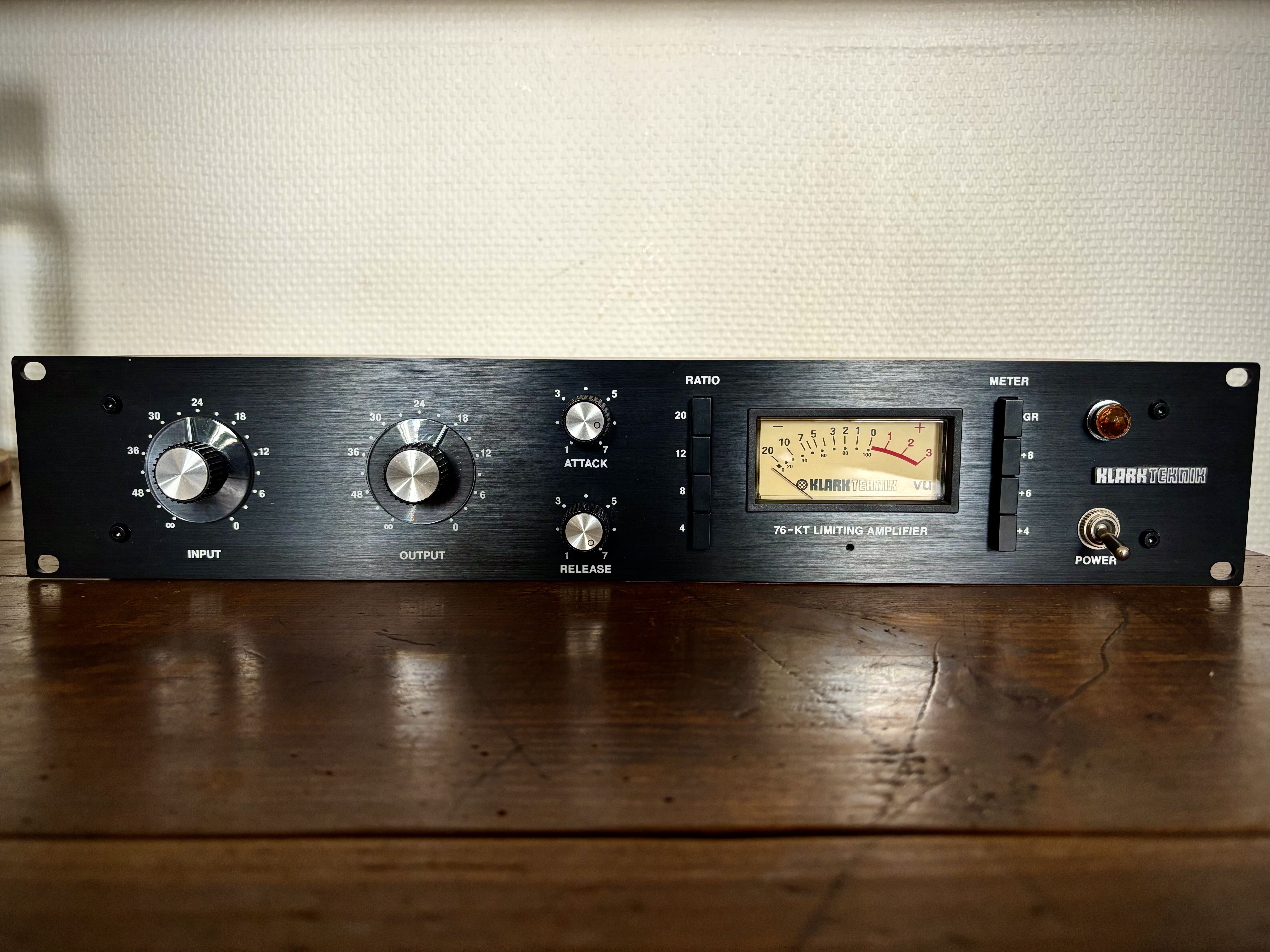 Klark Teknik 76-KT
