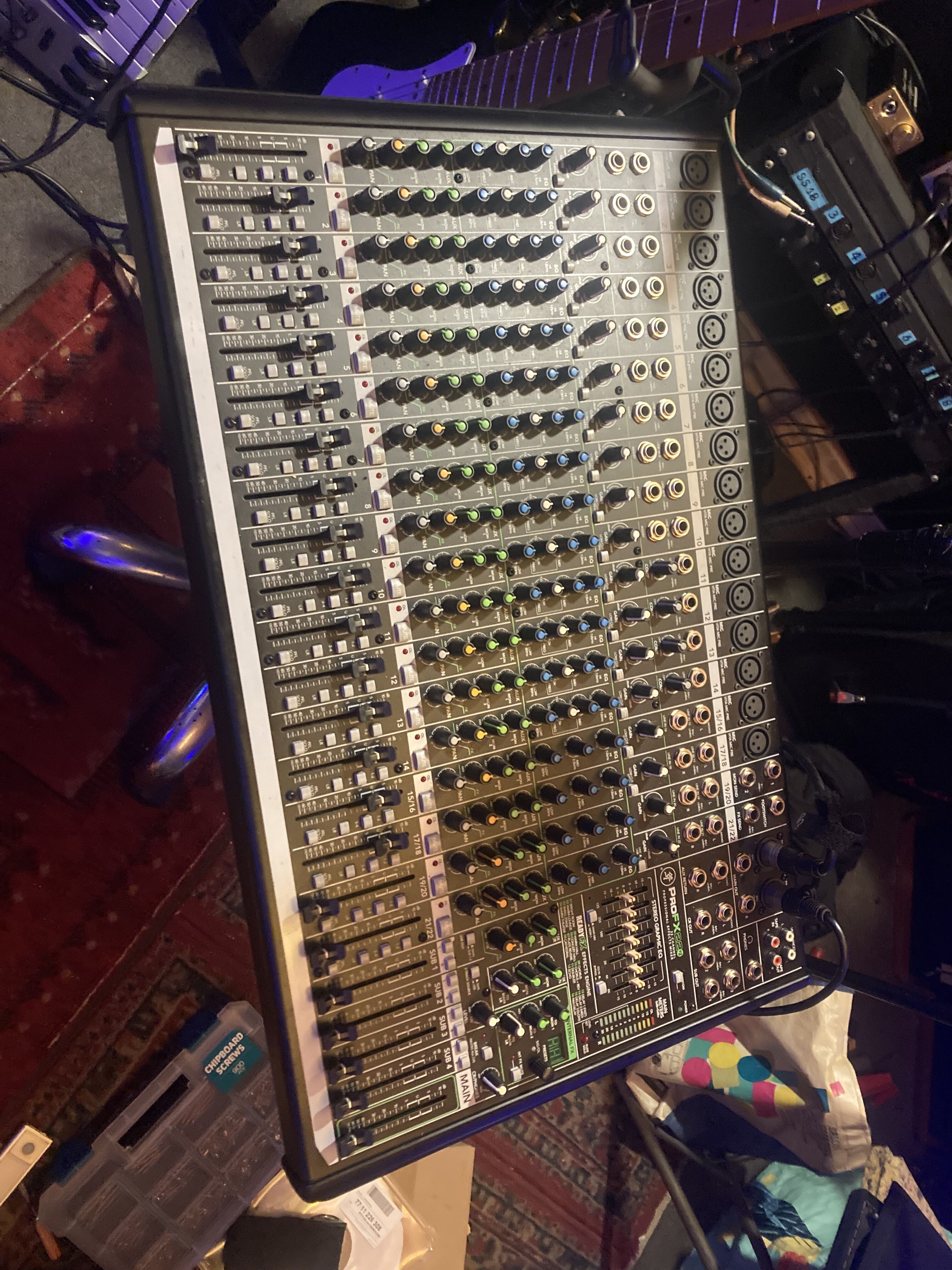 Vends Table de Mixage Mackie ProFX22v2