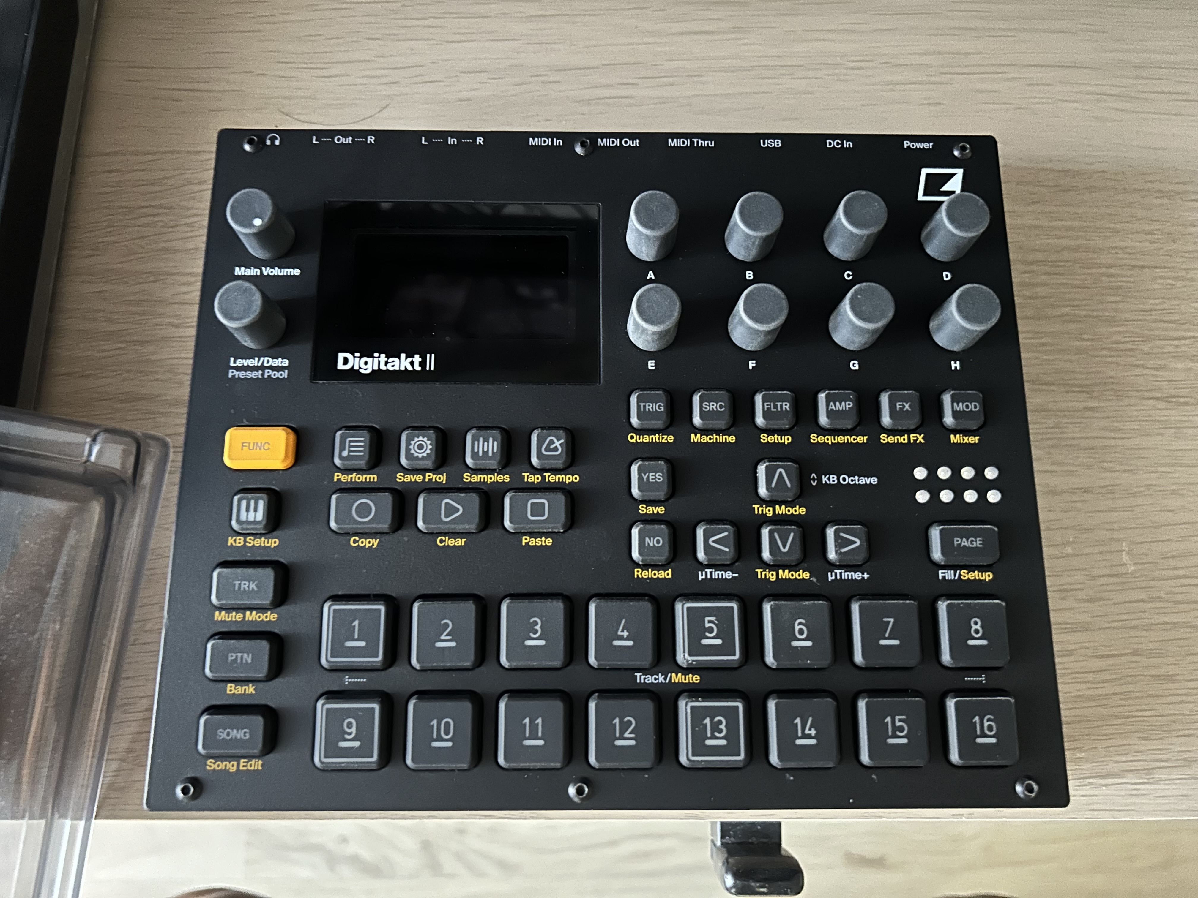 Digitakt 2 + deck saver 