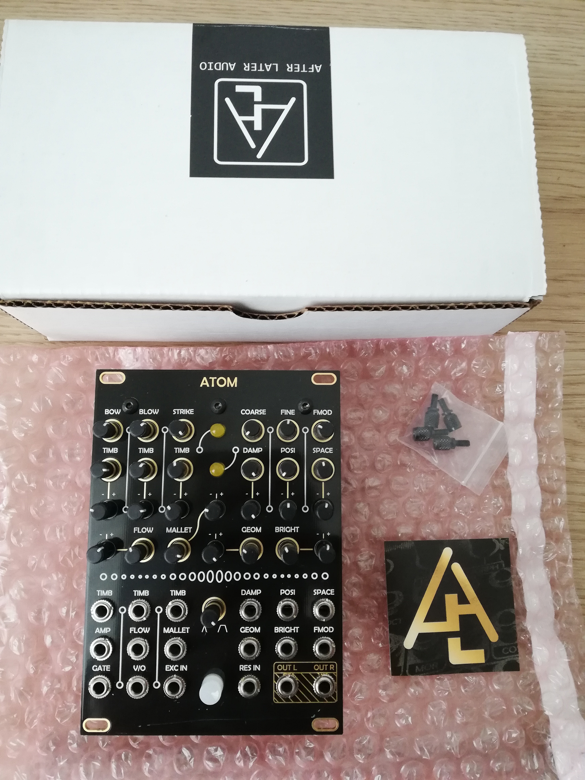 After late audio ATOMS_ 150 euros paypal colissimo Fr compris.