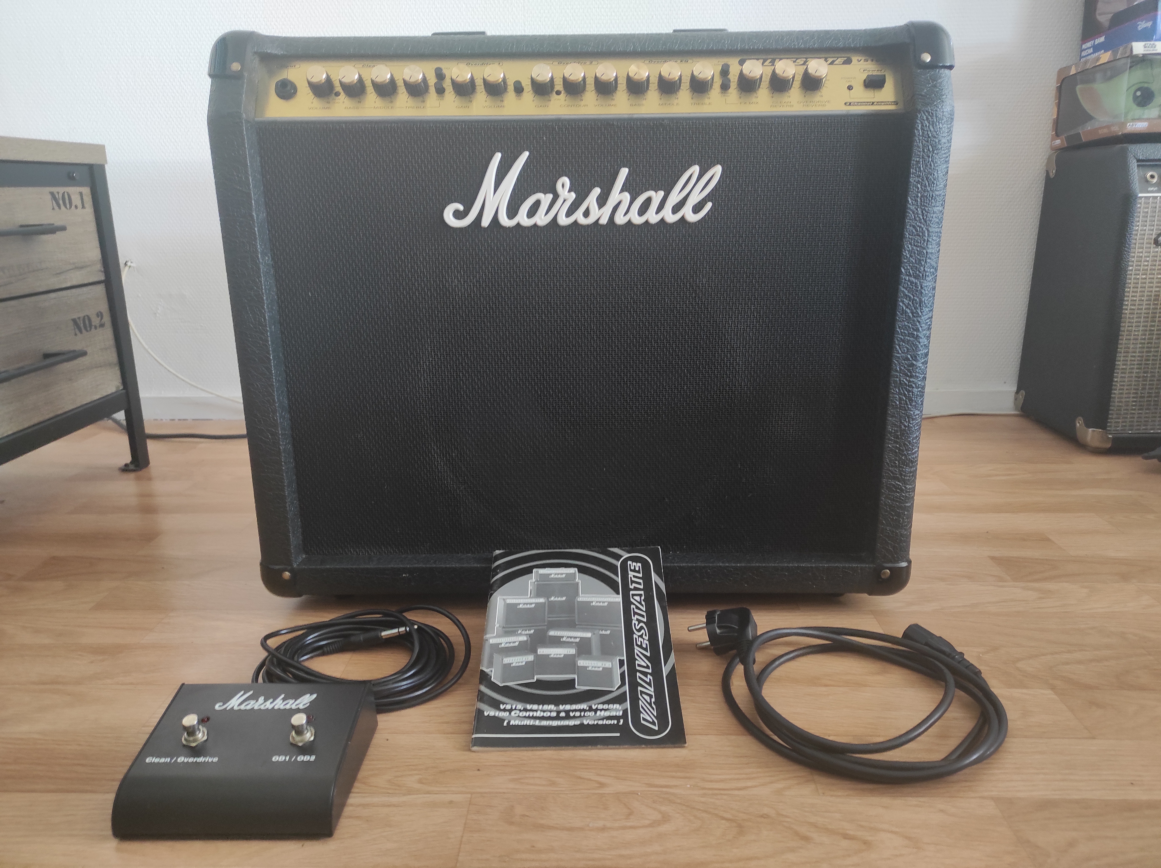 Vend Marshall Valvestate VS100 Combo – Excellent état + Footswitch d'origine & Notice
