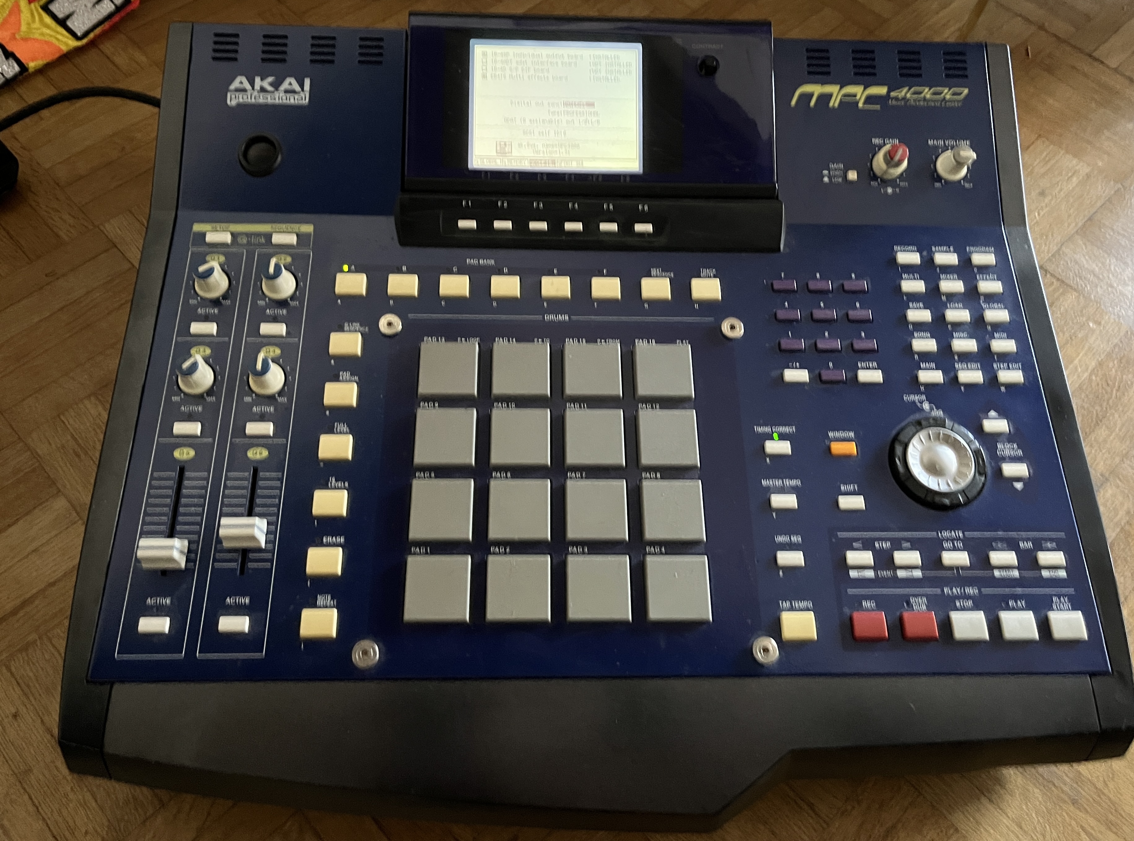 Akai Professional MPC4000 (70863)