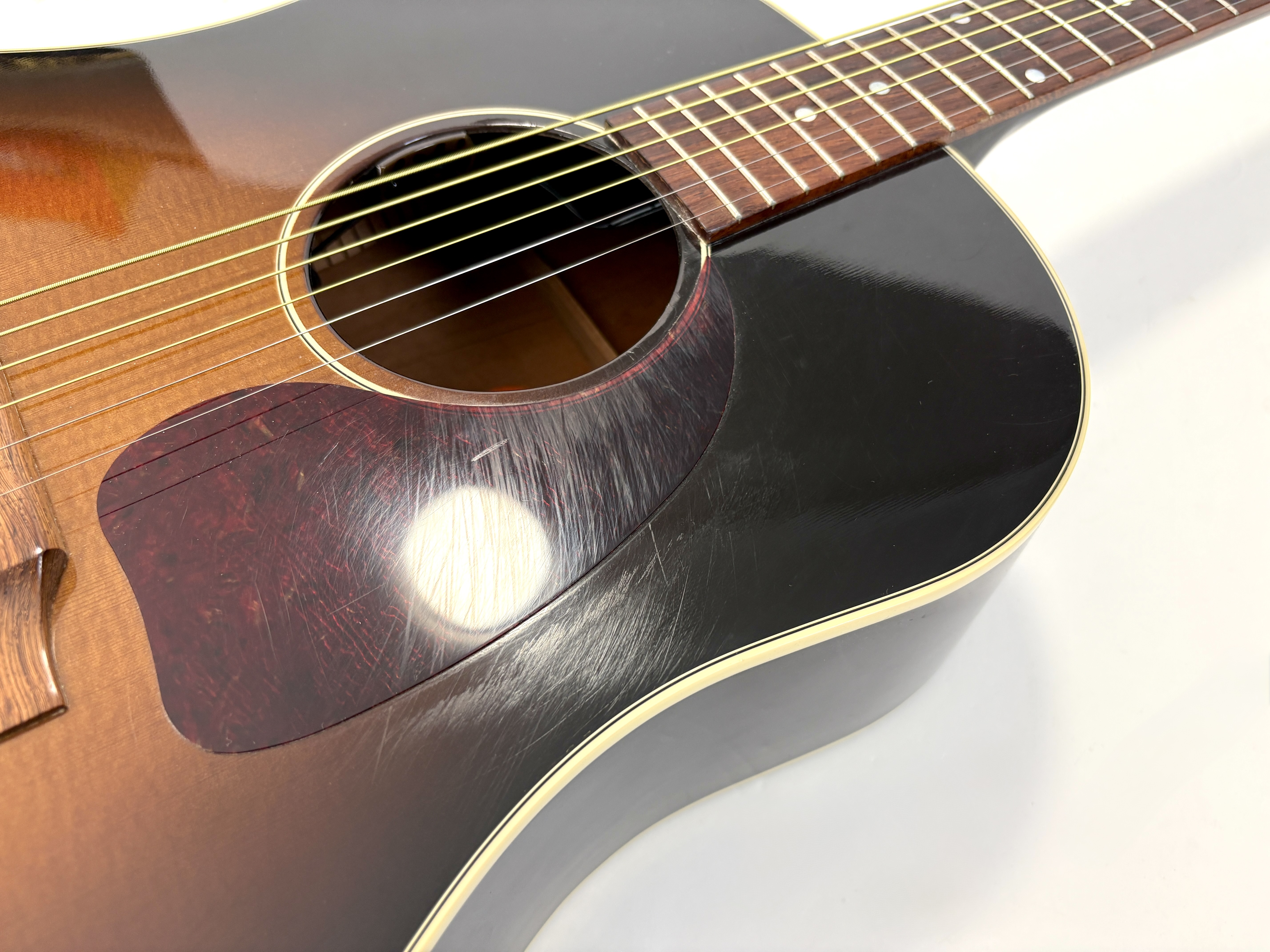 Gibson J-45 True Vintage (98945)