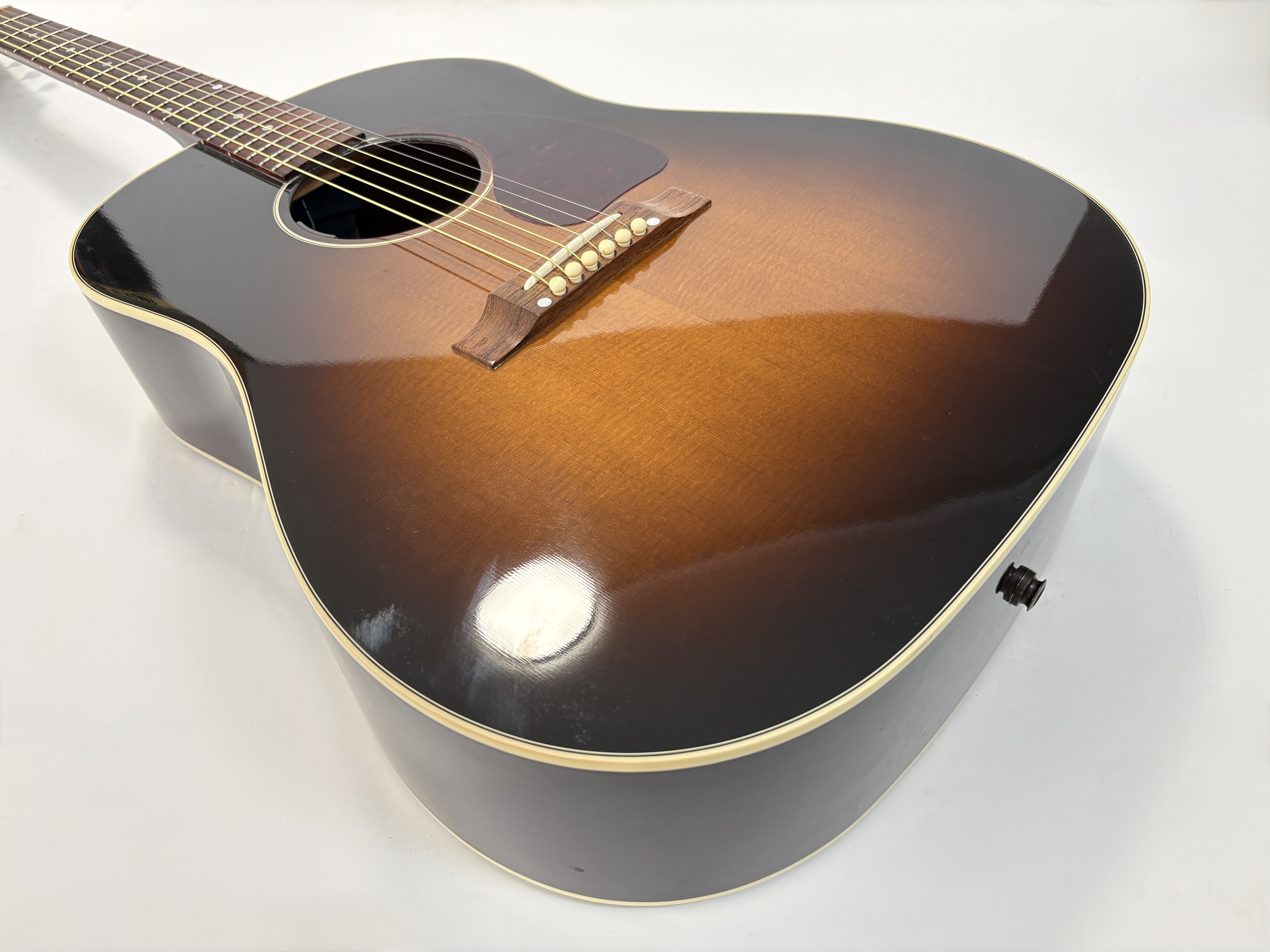 Gibson J-45 True Vintage (93061)
