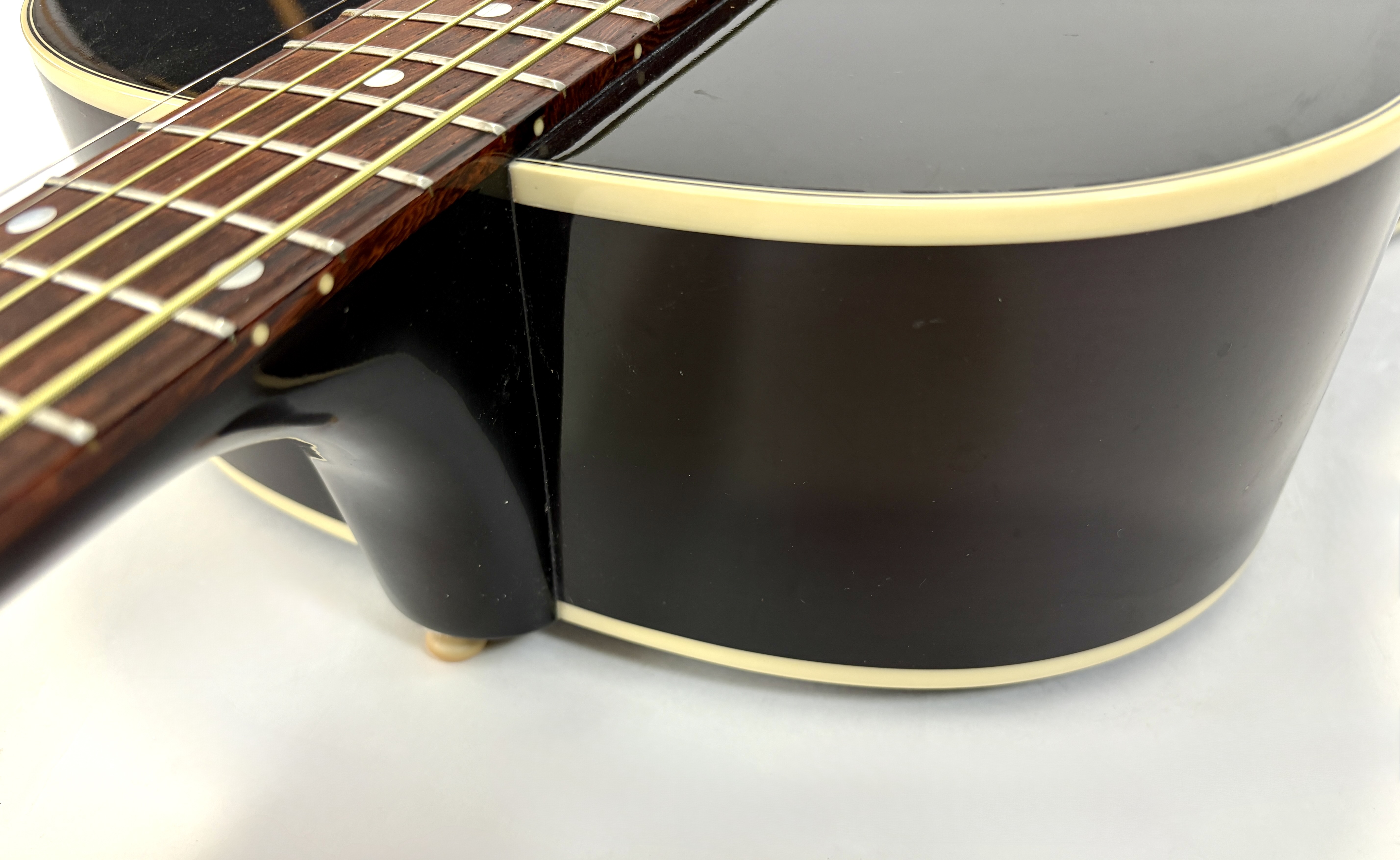 Gibson J-45 True Vintage (6662)