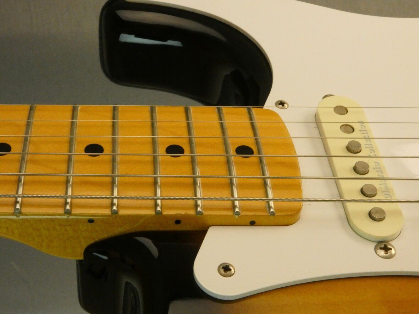 fender-stratocaster-st-5468370