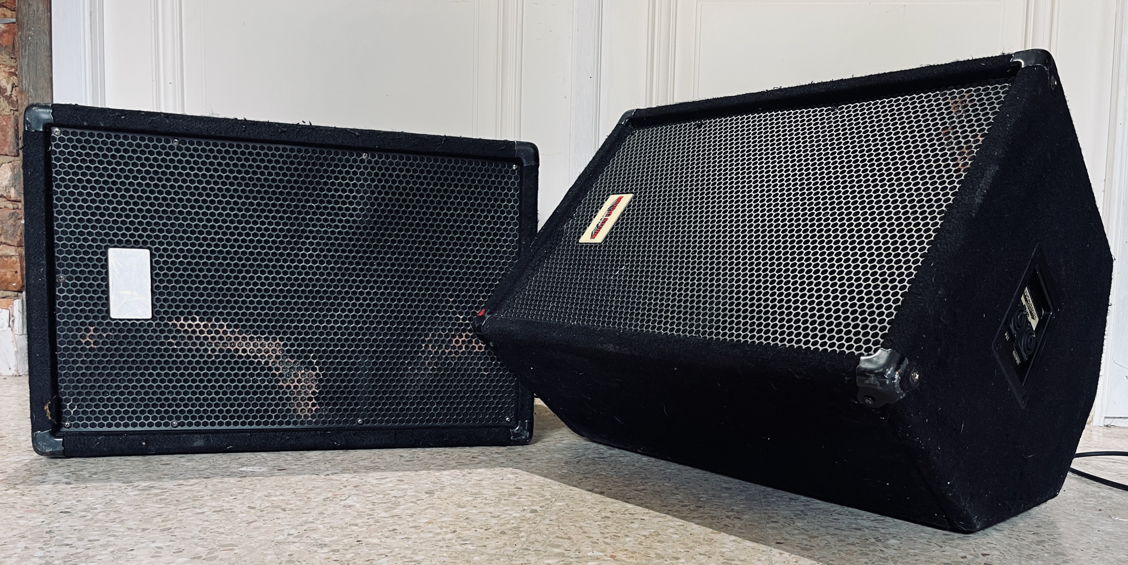 Kit Music Store SM150 MK2 + PM150 – 2 moniteurs de scène