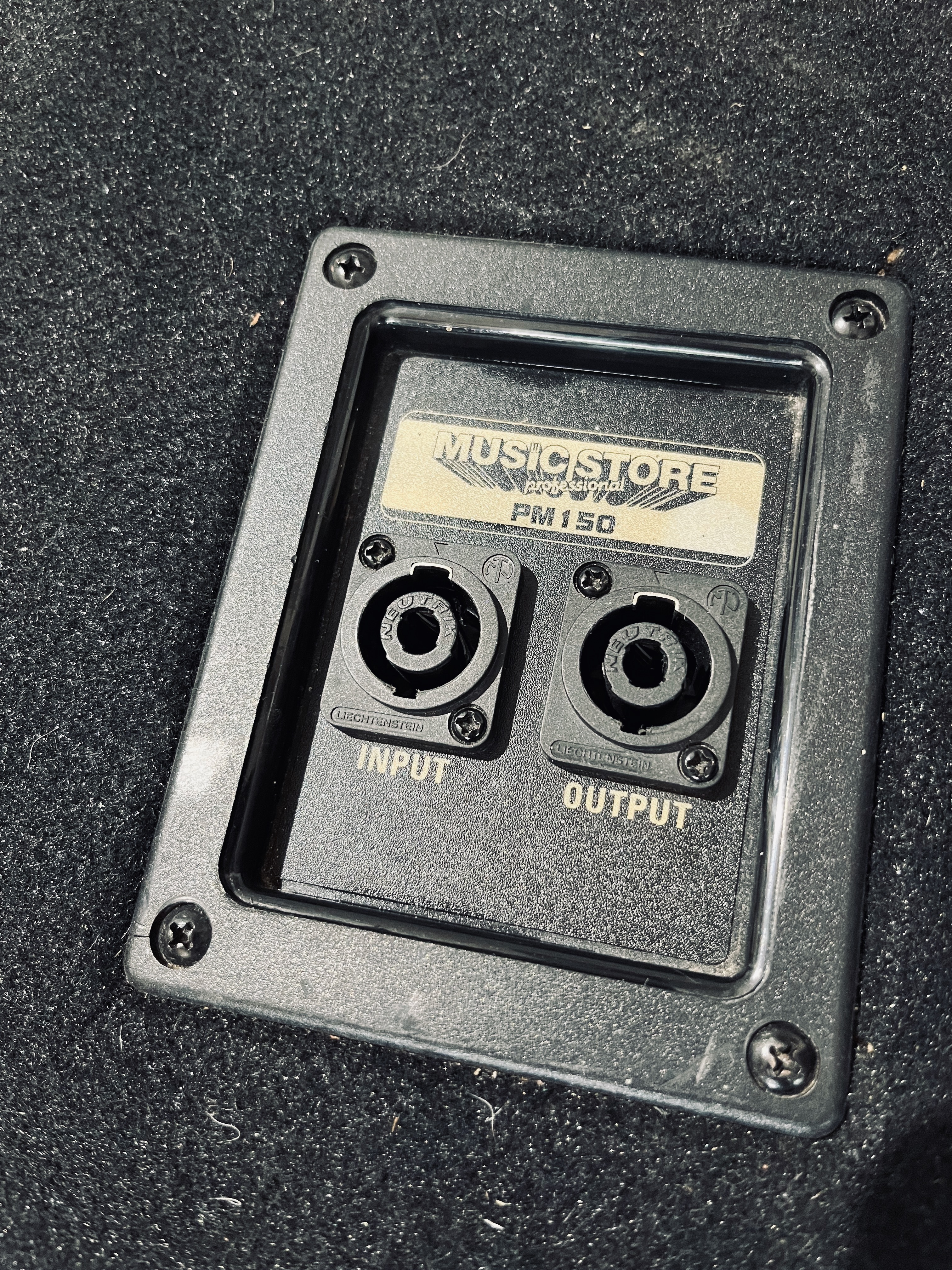 MonitorMusicStore - 4