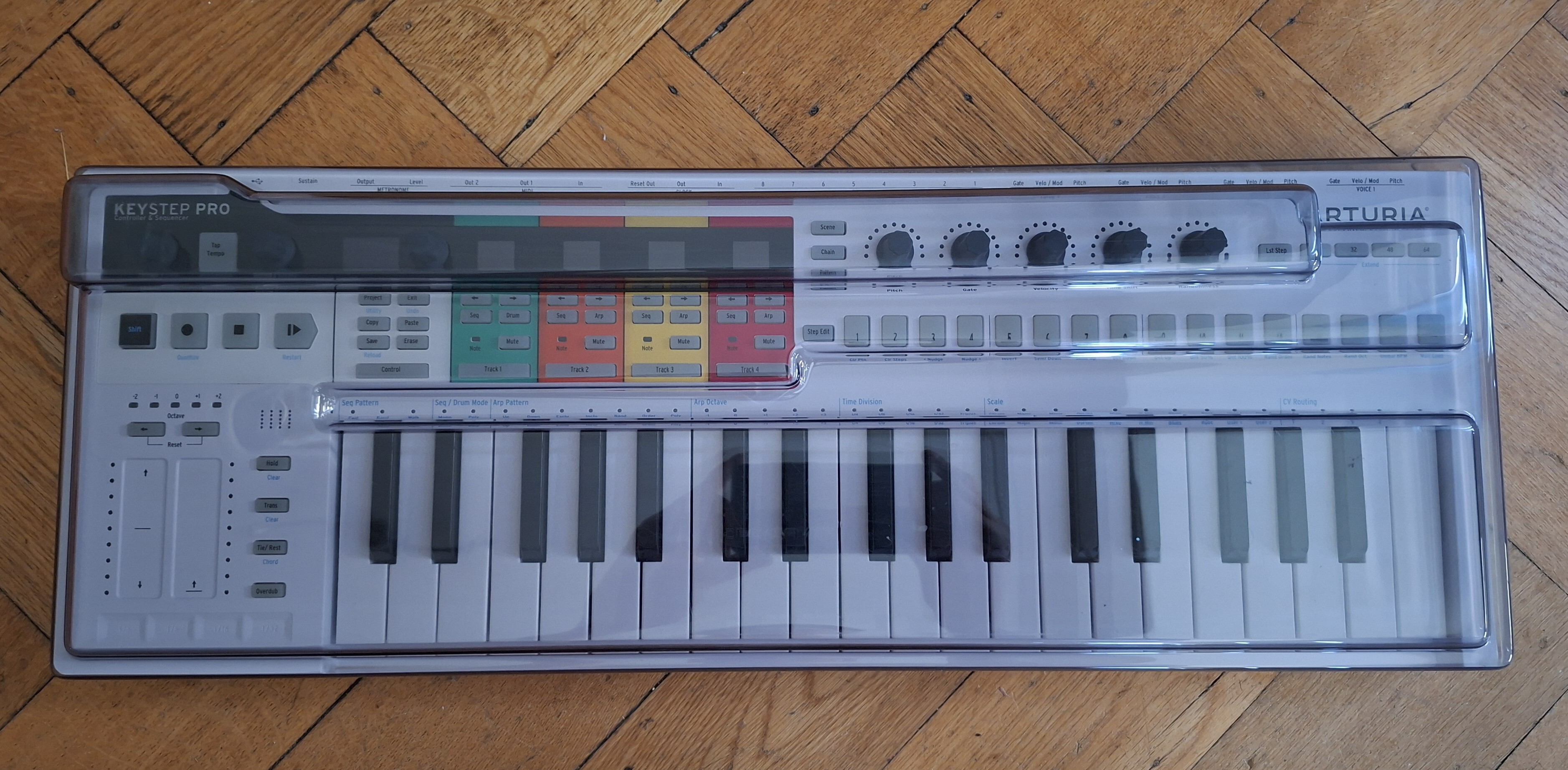 Vends clavier MIDI Keystep Pro blanc
