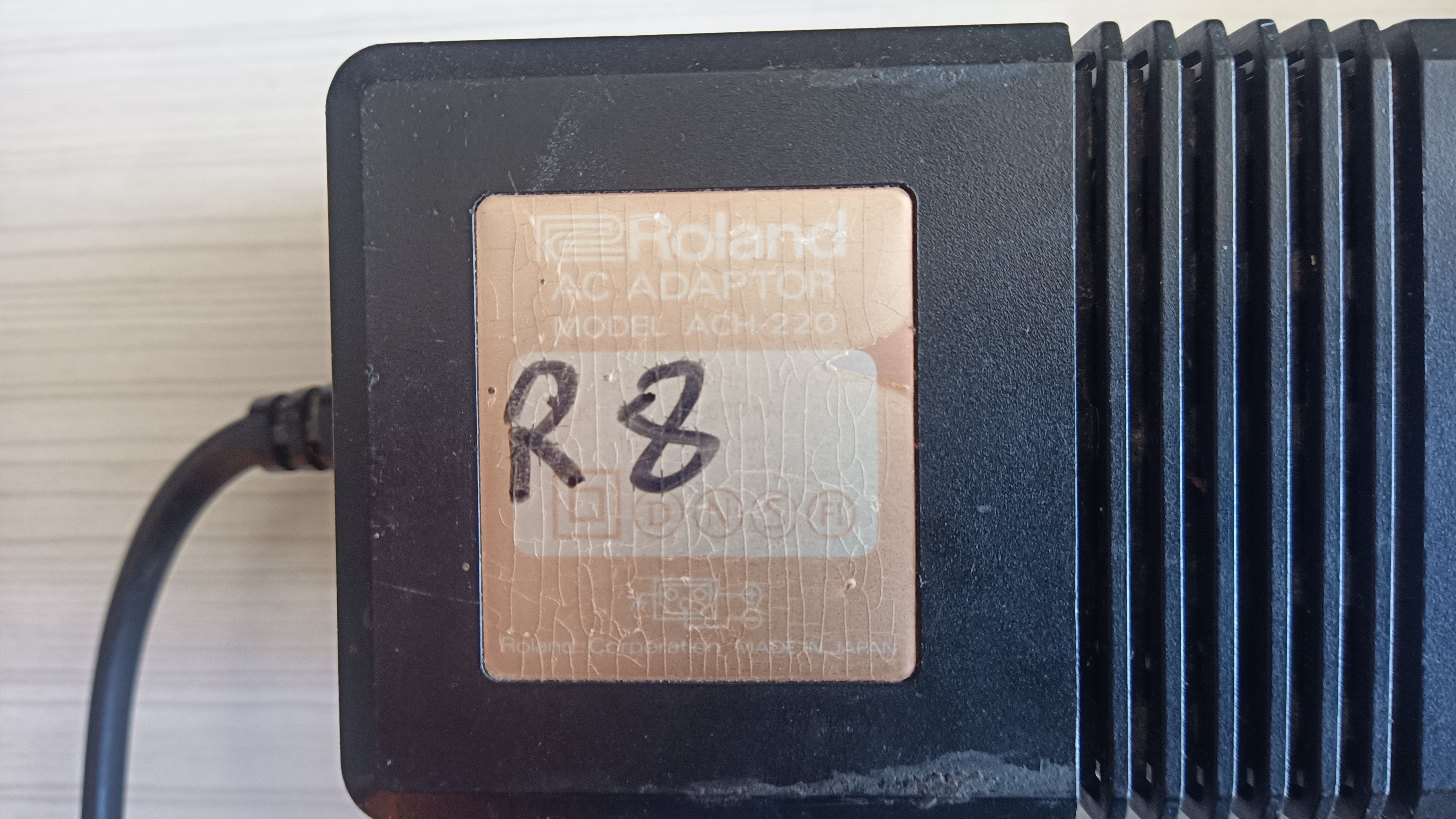 Roland R-8 (77808)
