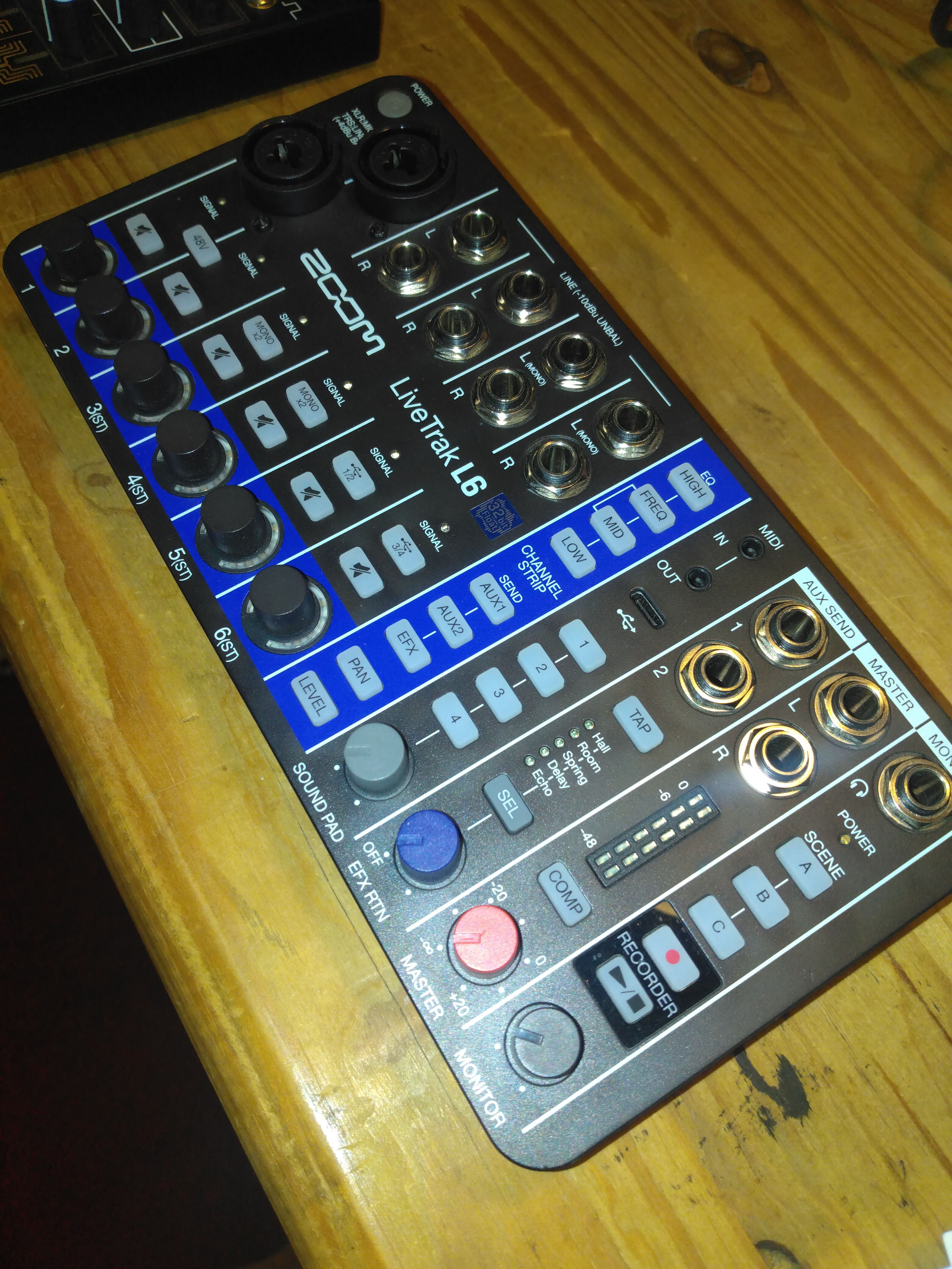vends zoom L-6