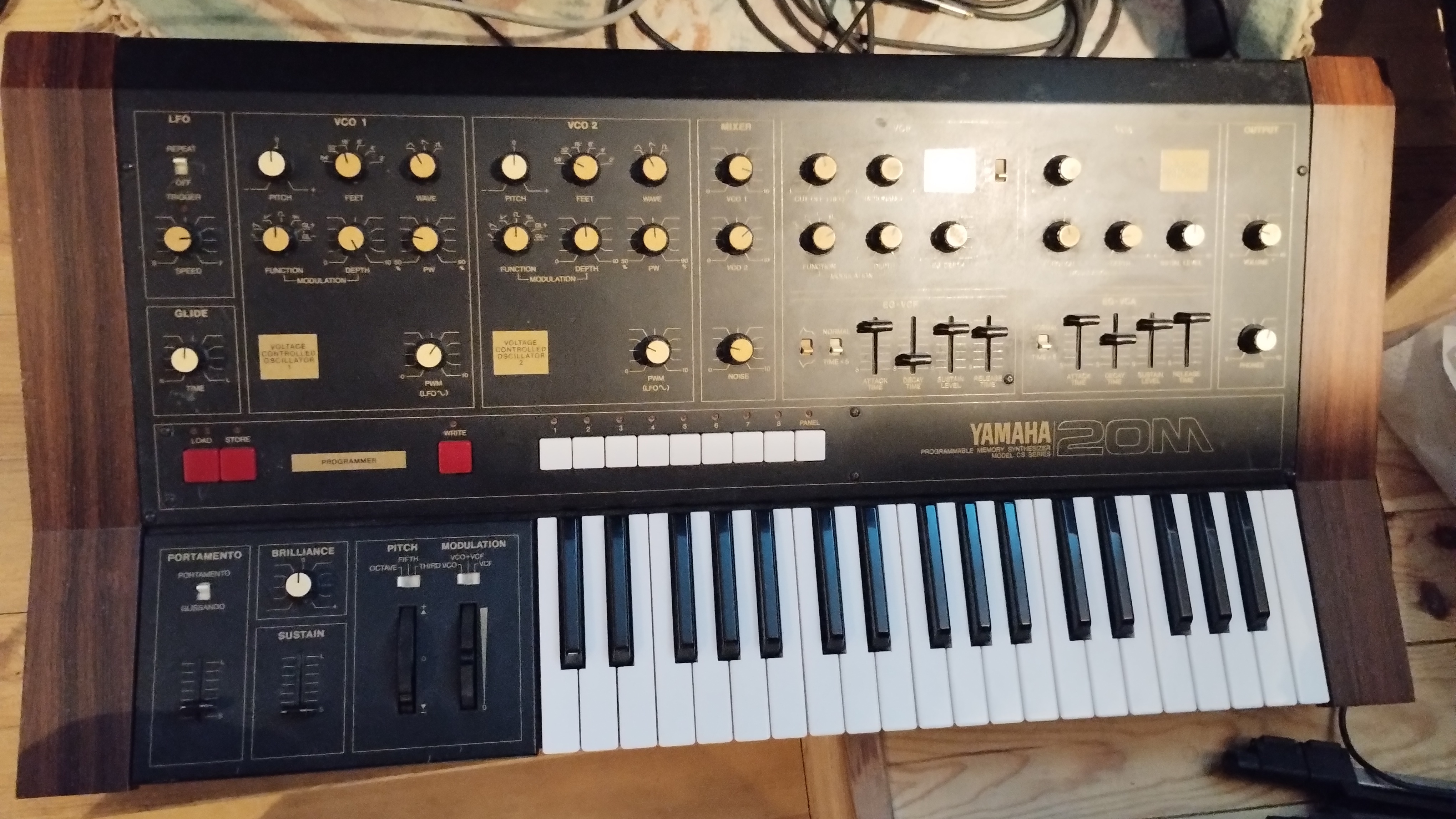 Vends YAMAHA CS-20M