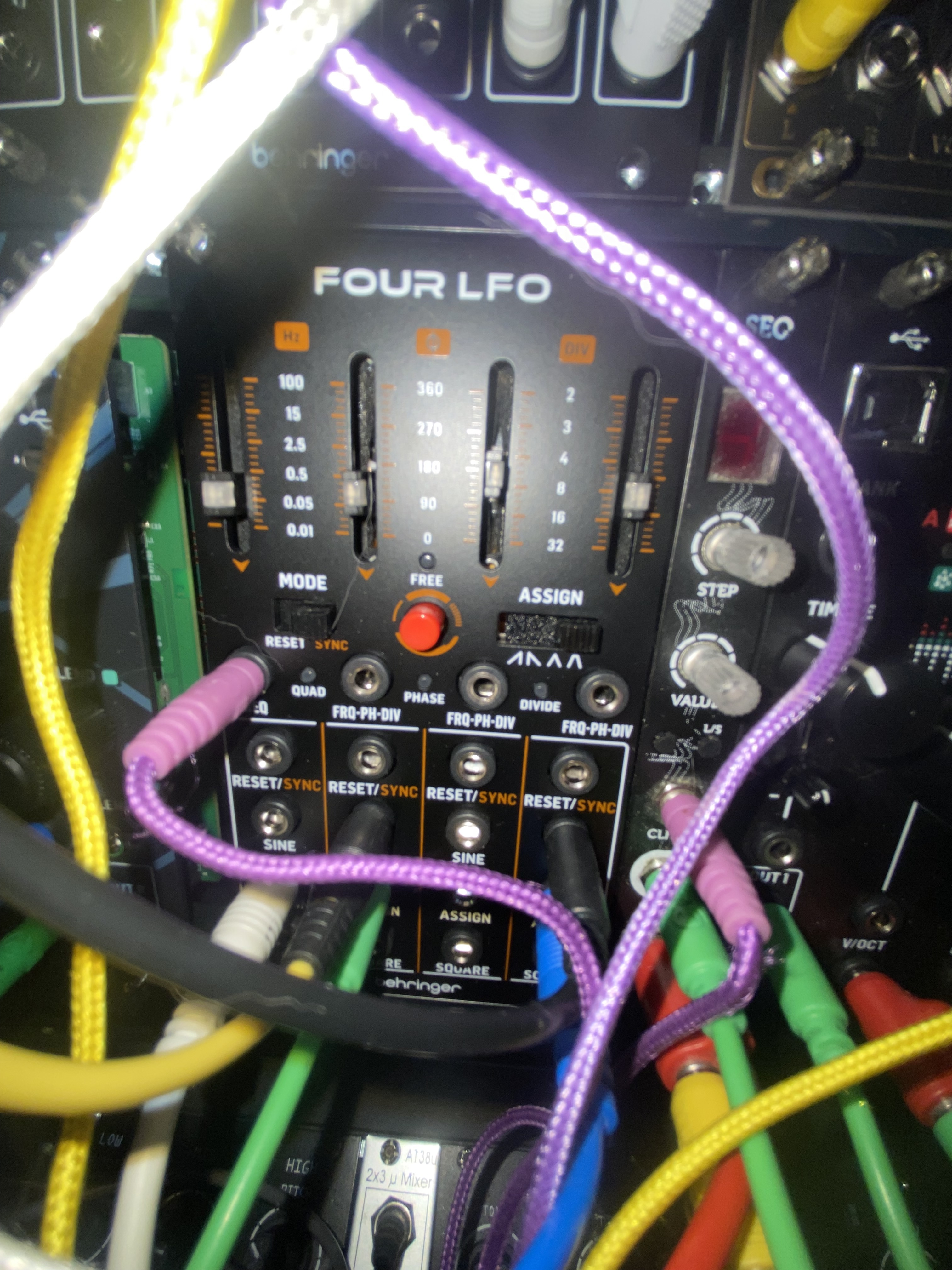 Four lfo berhinger