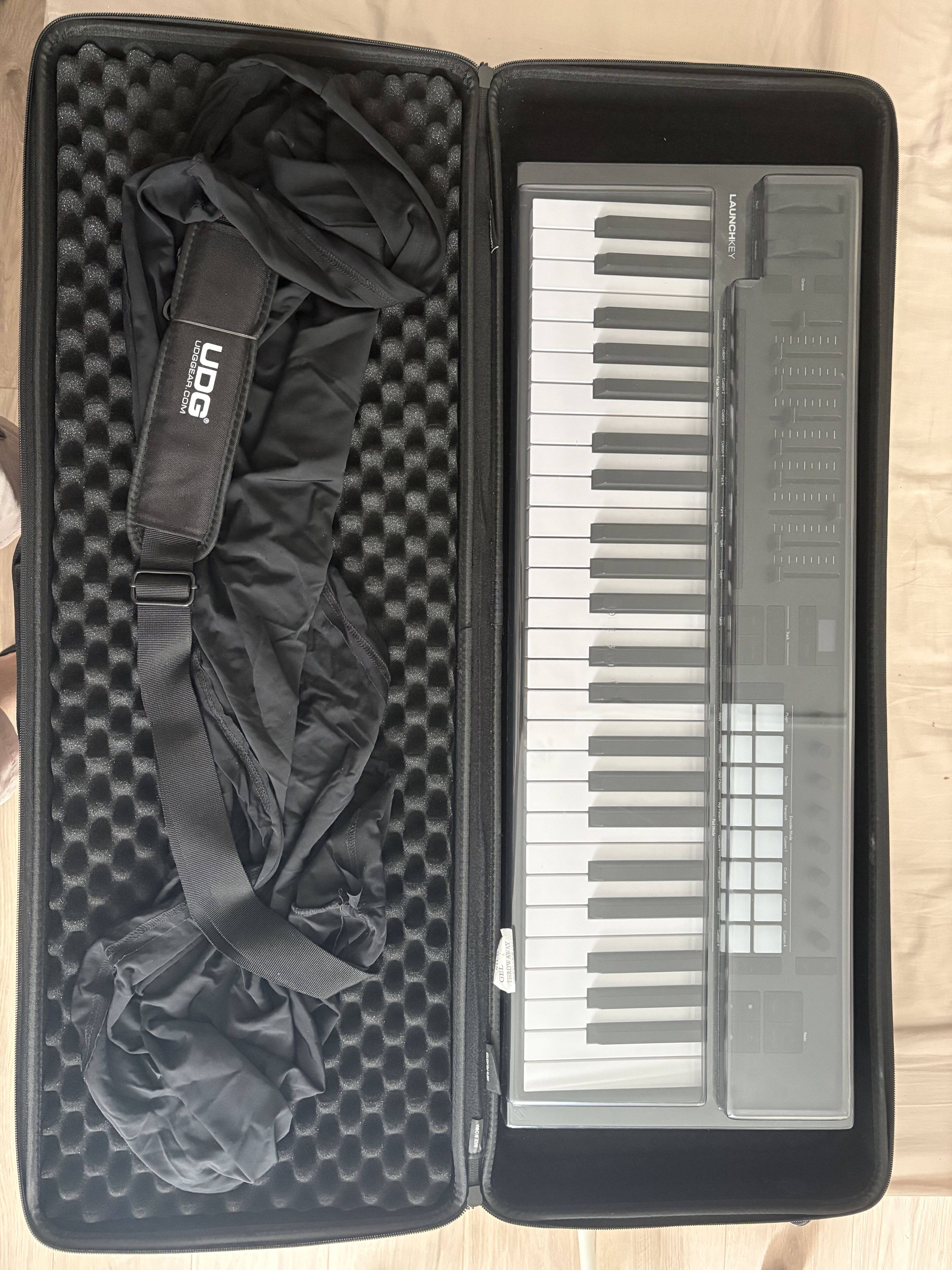 Novation Launchkey 49 MK4 (63245)
