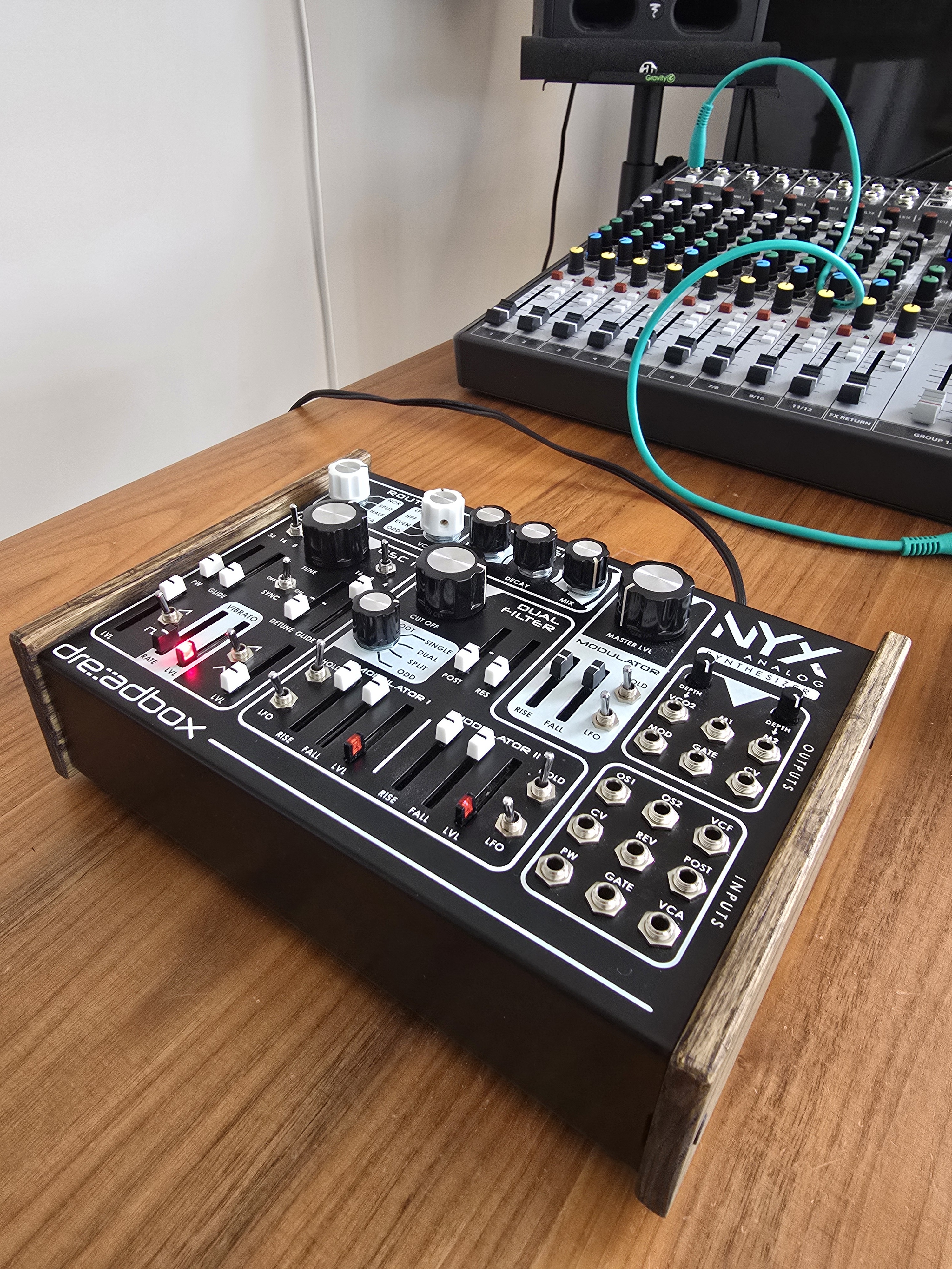 Dreadbox Nyx Analog Synthesizer v1 - Neuf