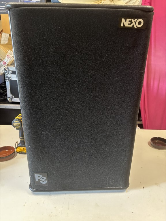Paire Nexo PS15 Bass + Flycase