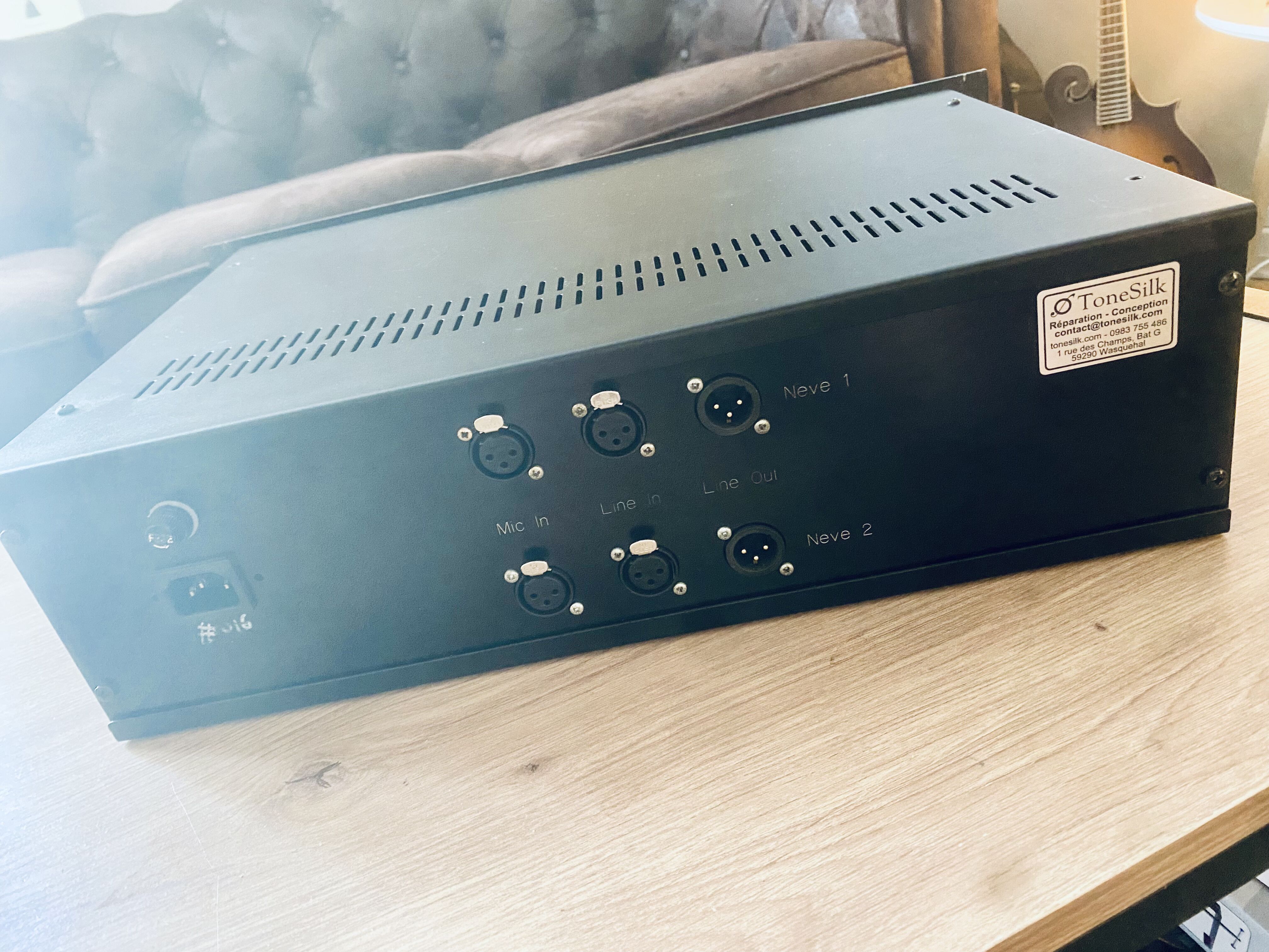 Funky Junk Industries Neve V2 (25736)