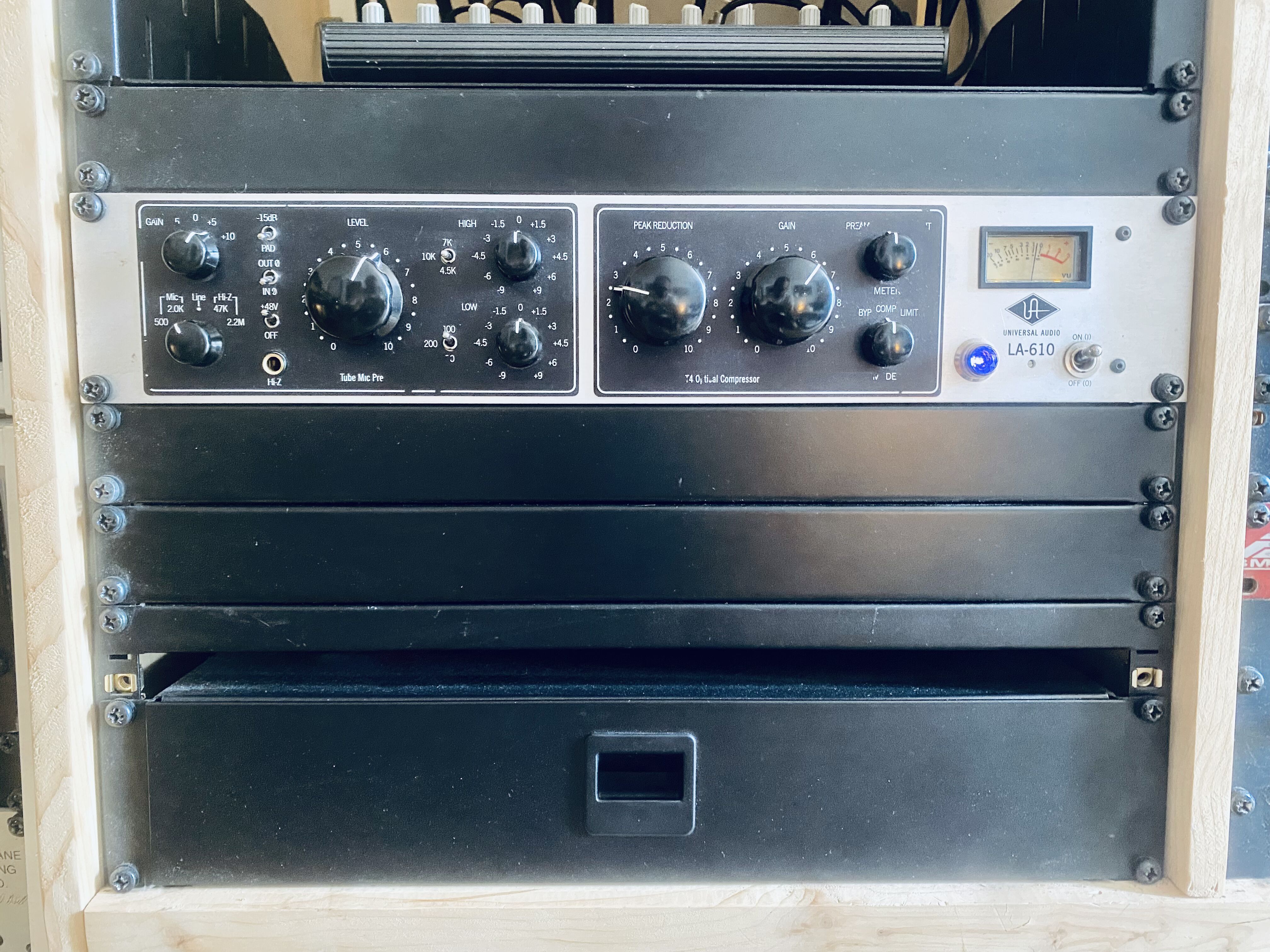 Vends LA610 (fdp inclus)