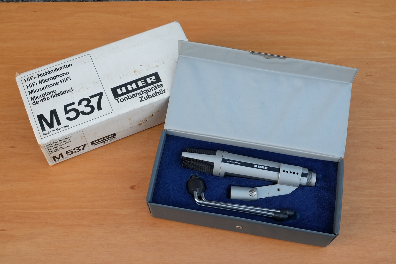 Uher M537