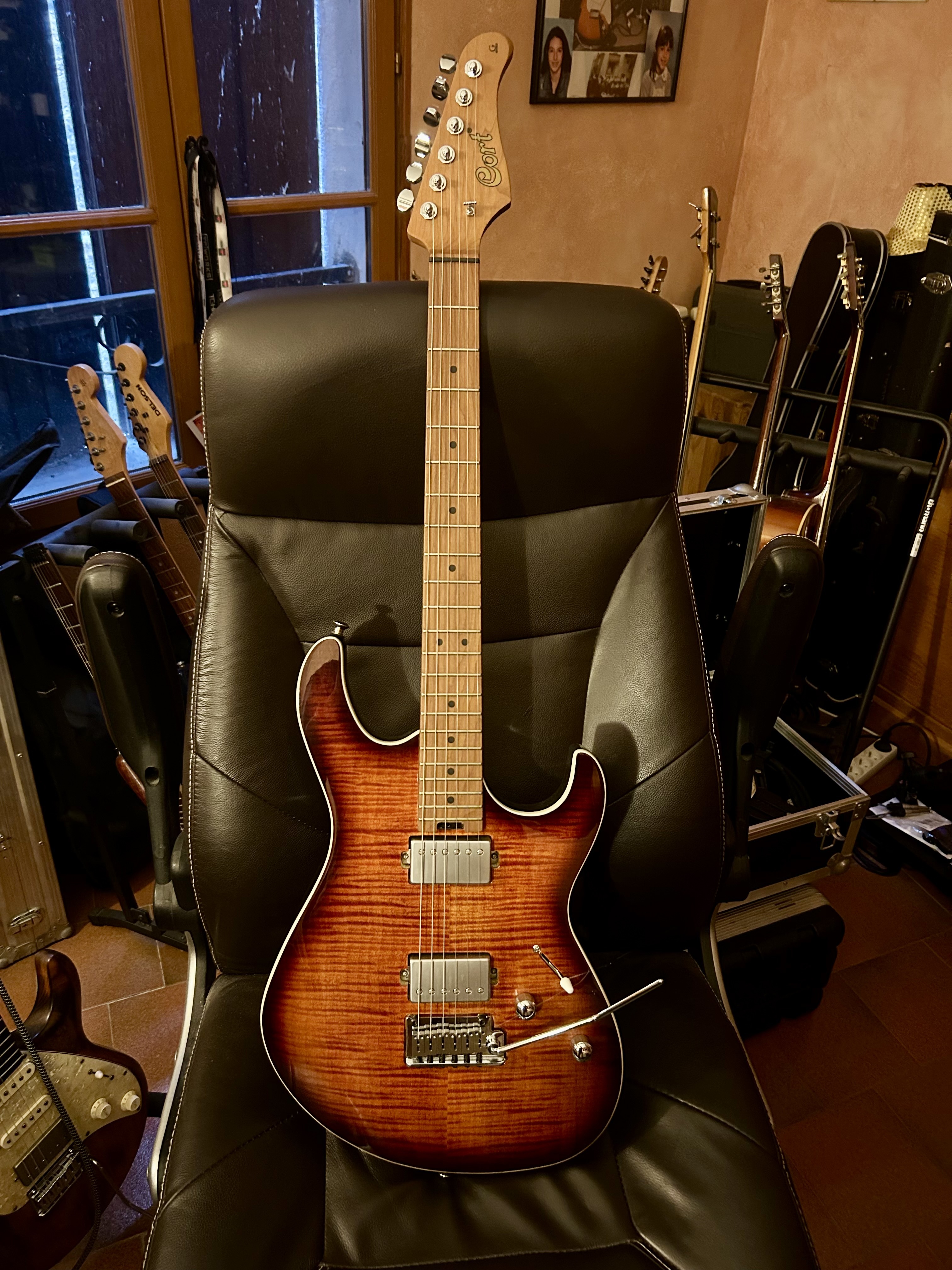 Vends Guitare Cort Neuve