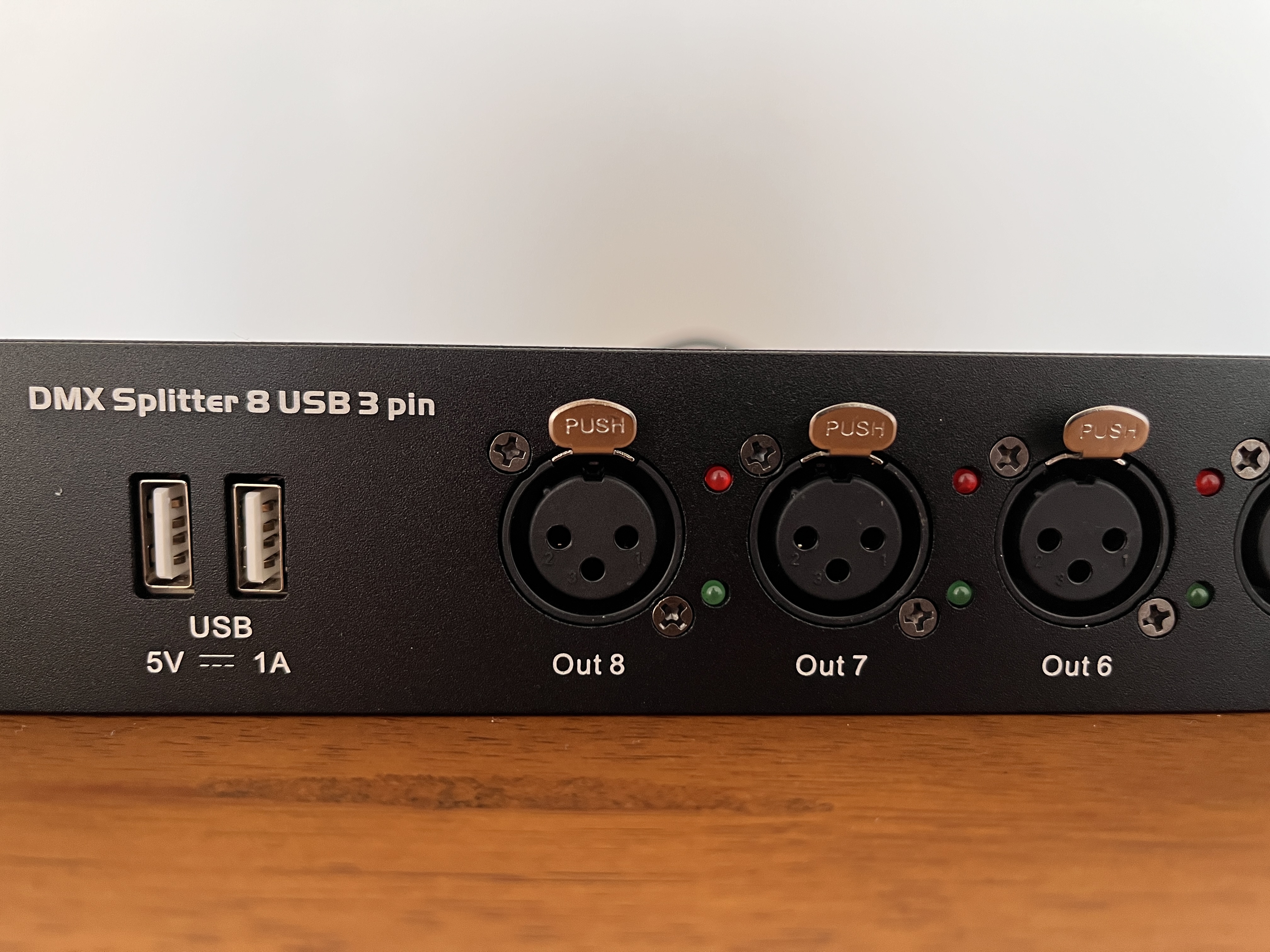 Stairville DMX Splitter 8 USB 3 pin (64703)