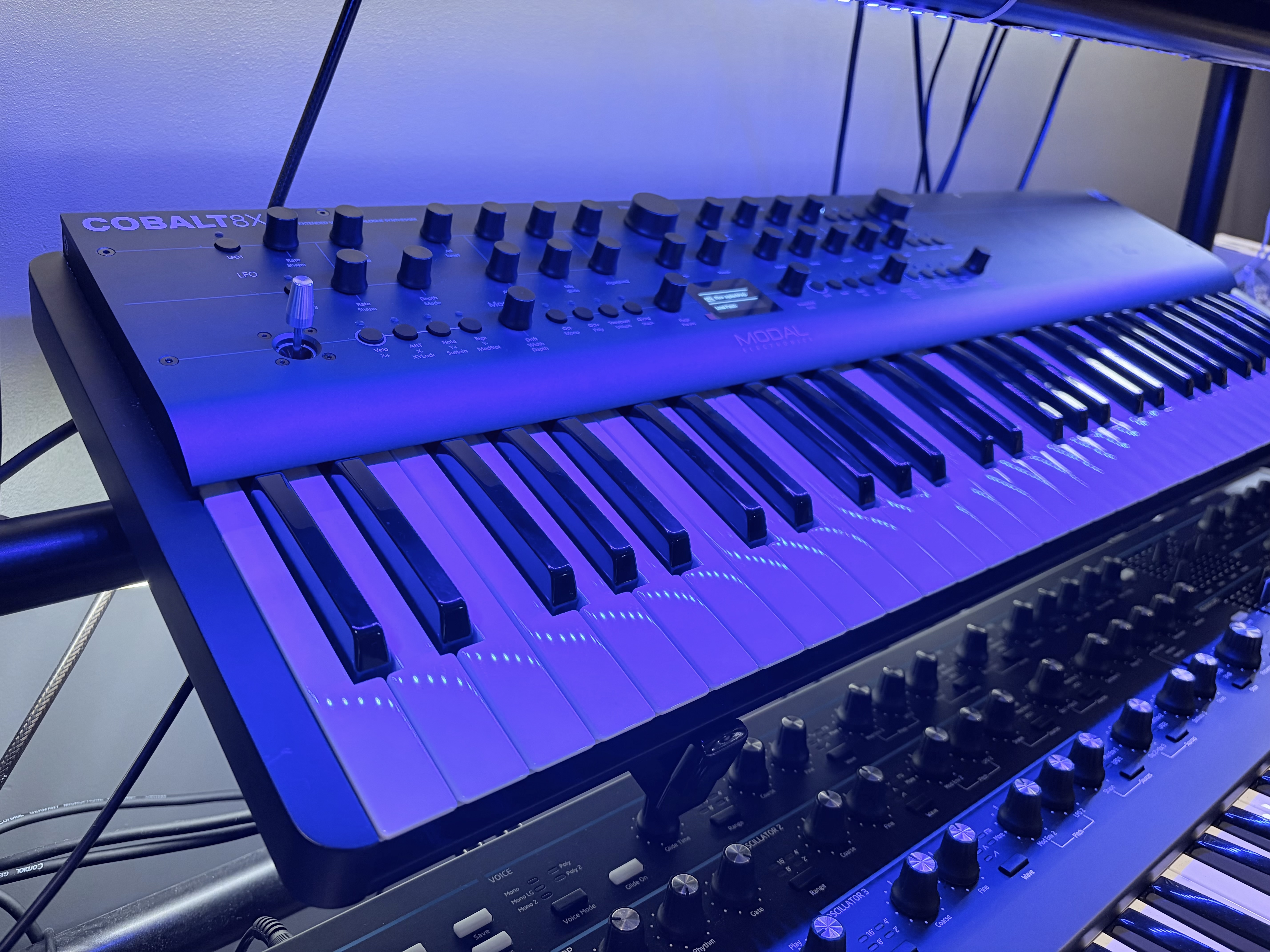 Synthetiseur Modal Cobalt X8