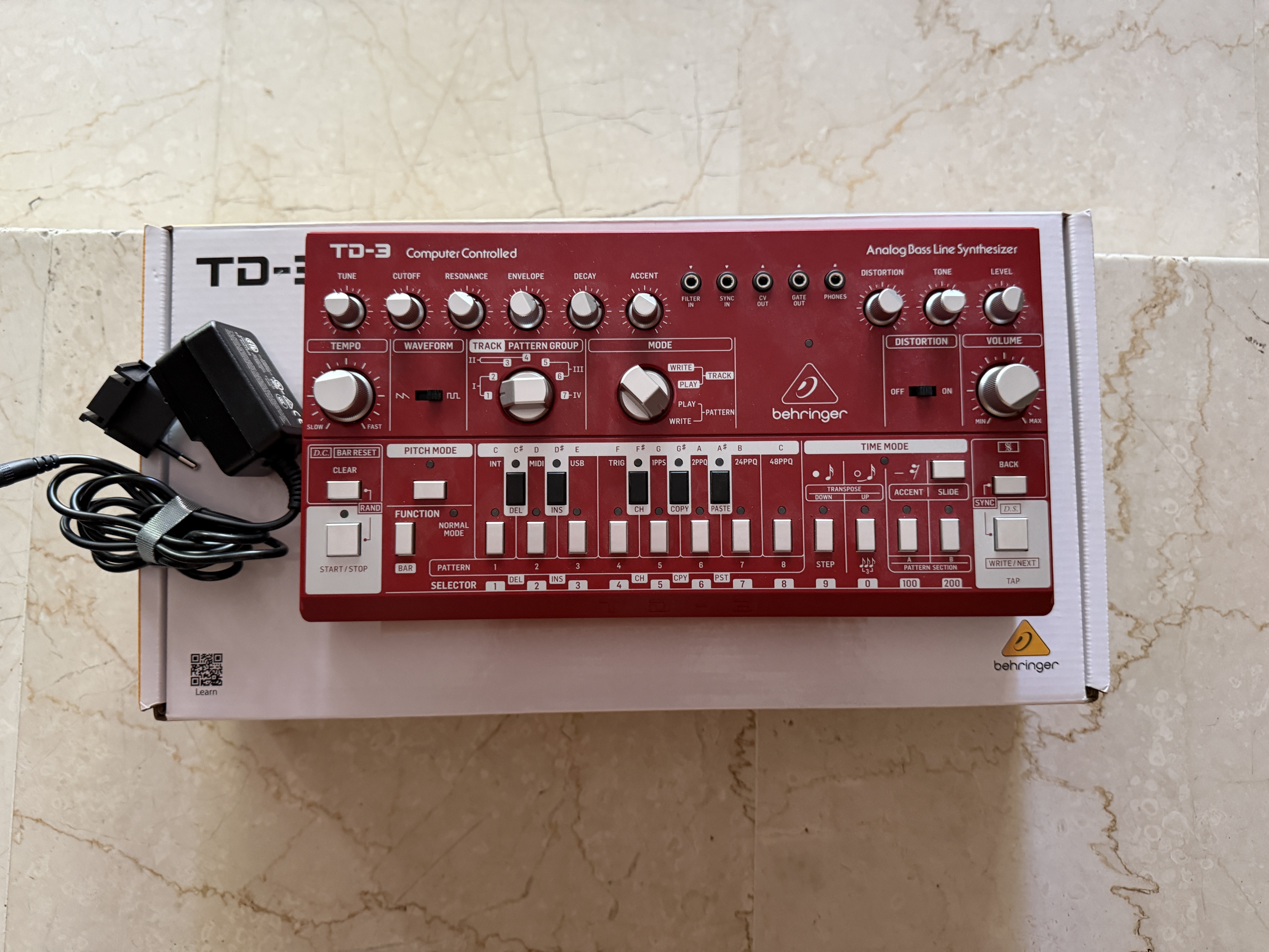 TD-3 behringer