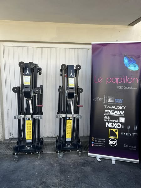 Mobiltech Lifts ML3-5626 Tower Lift