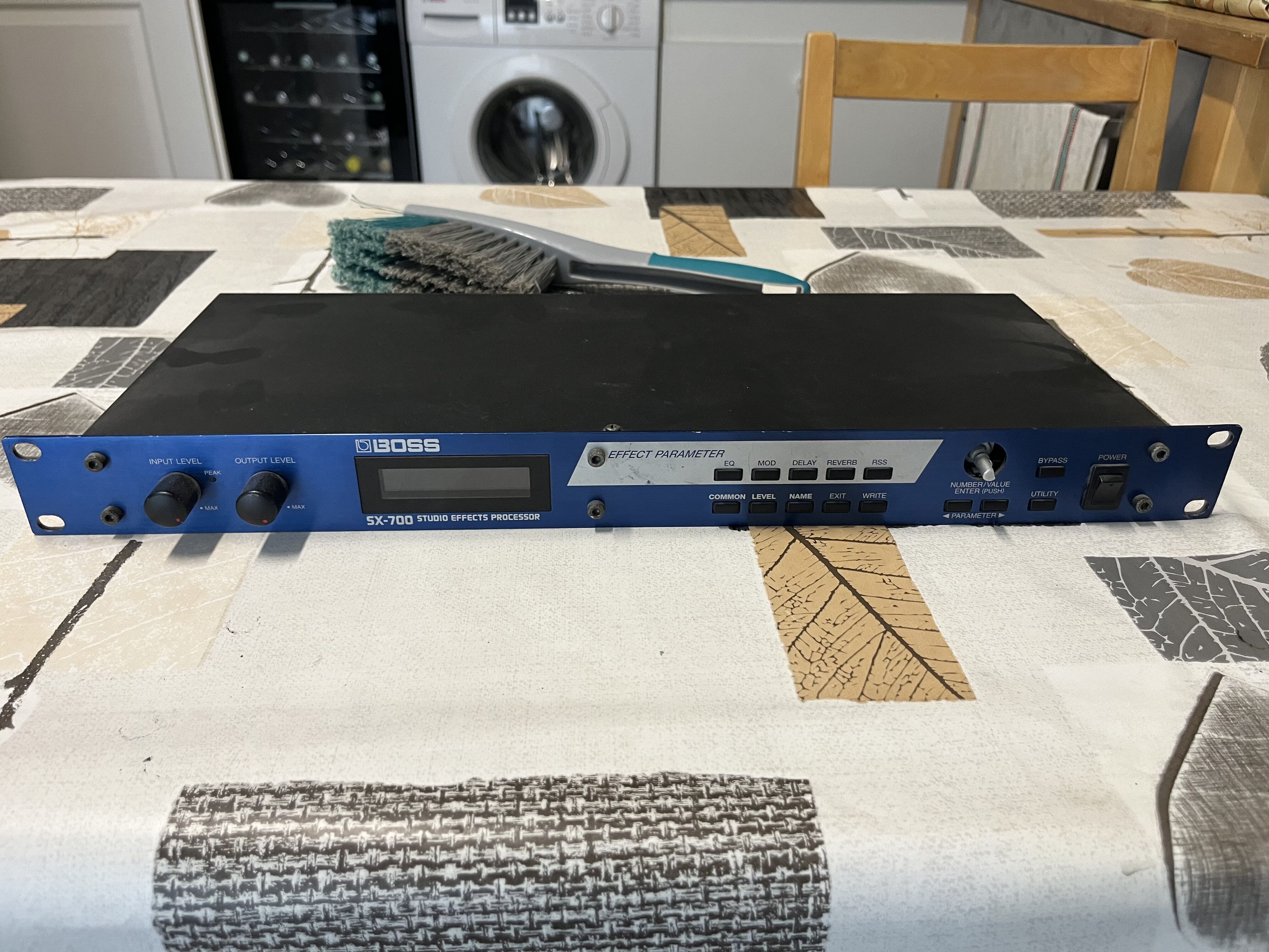 Vends Boss SX-700 Studio Effects Processor