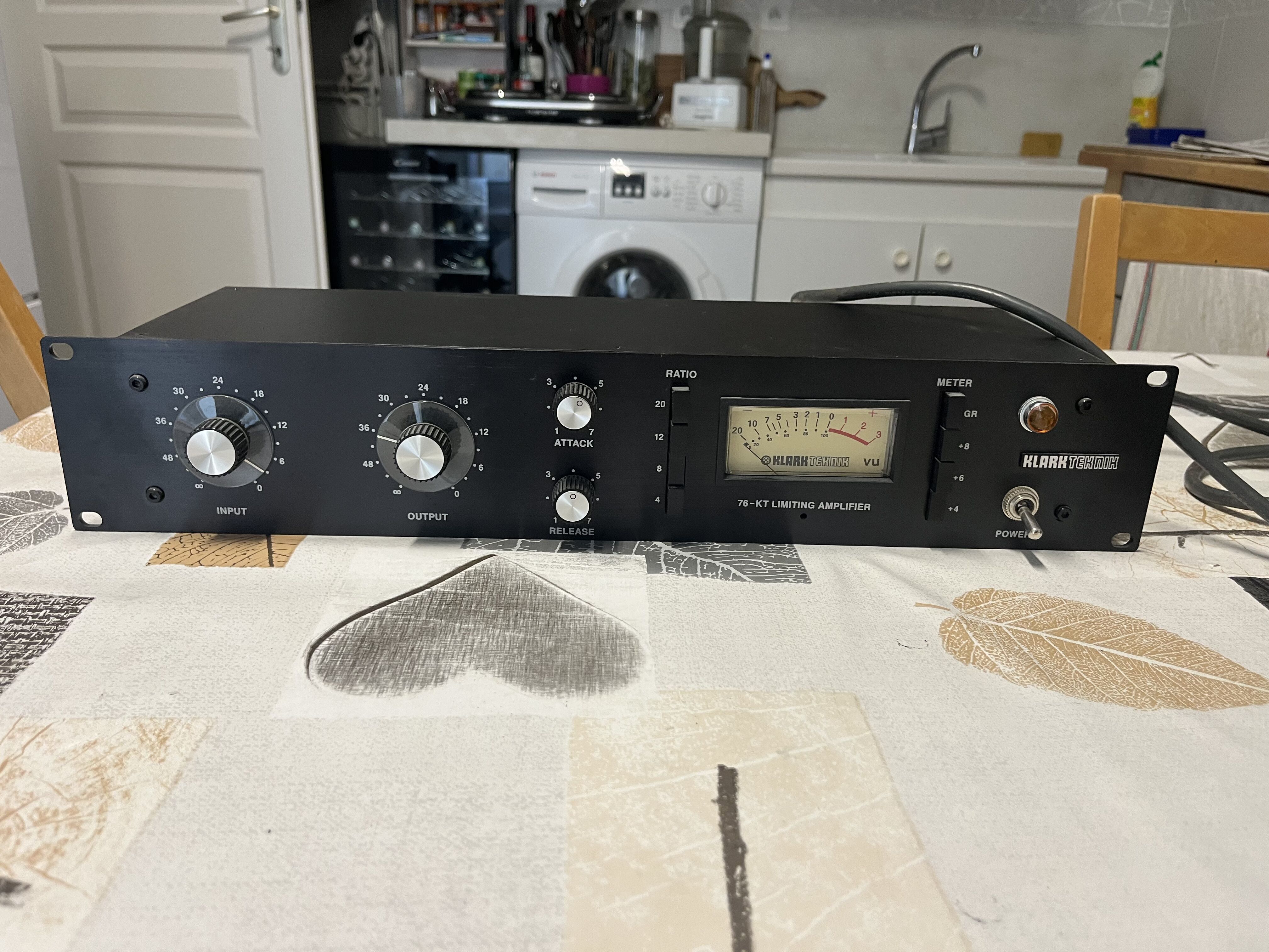Vends Klark Teknik 76-KT