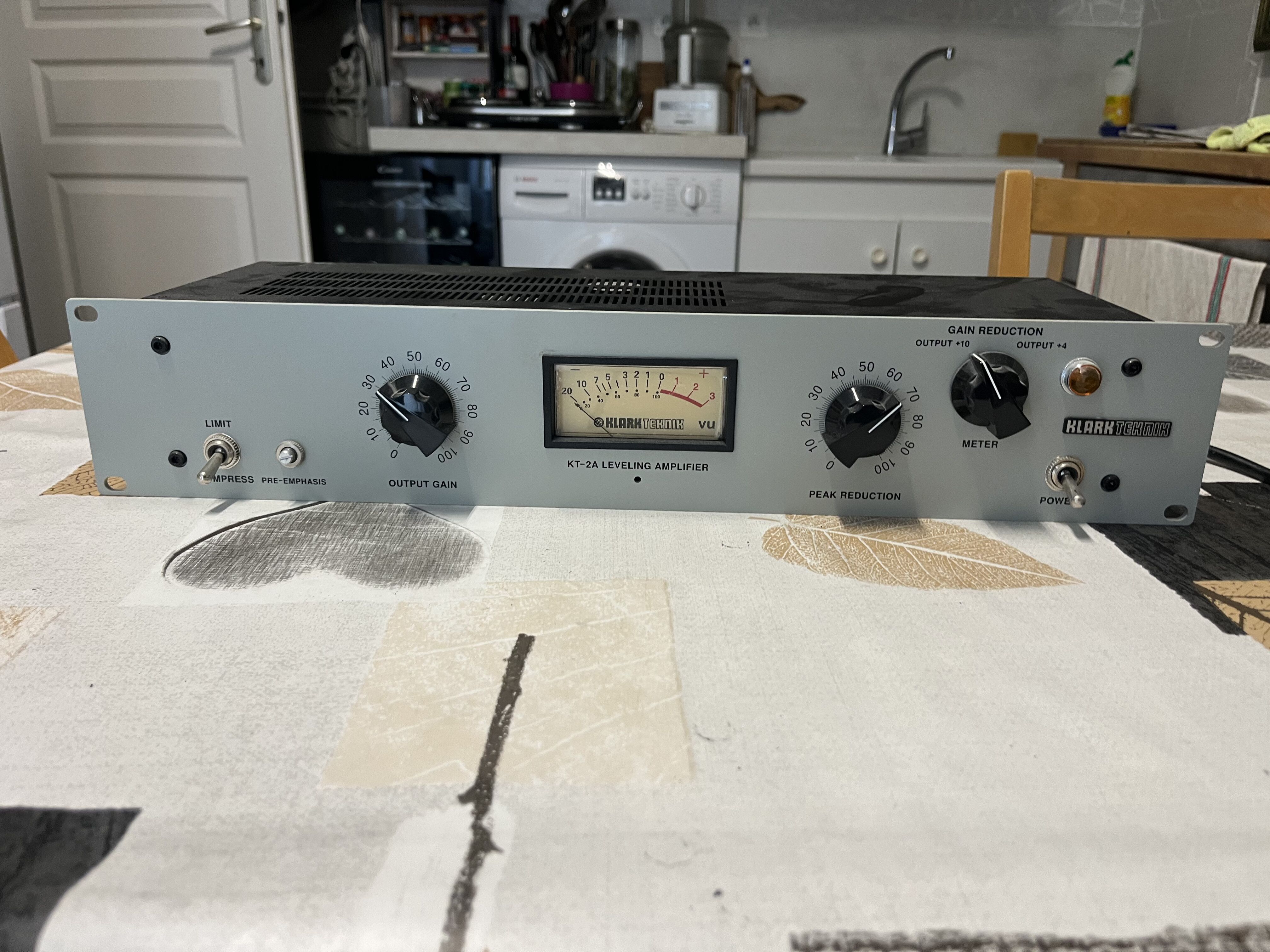 Vends Klark Teknik KT-2A
