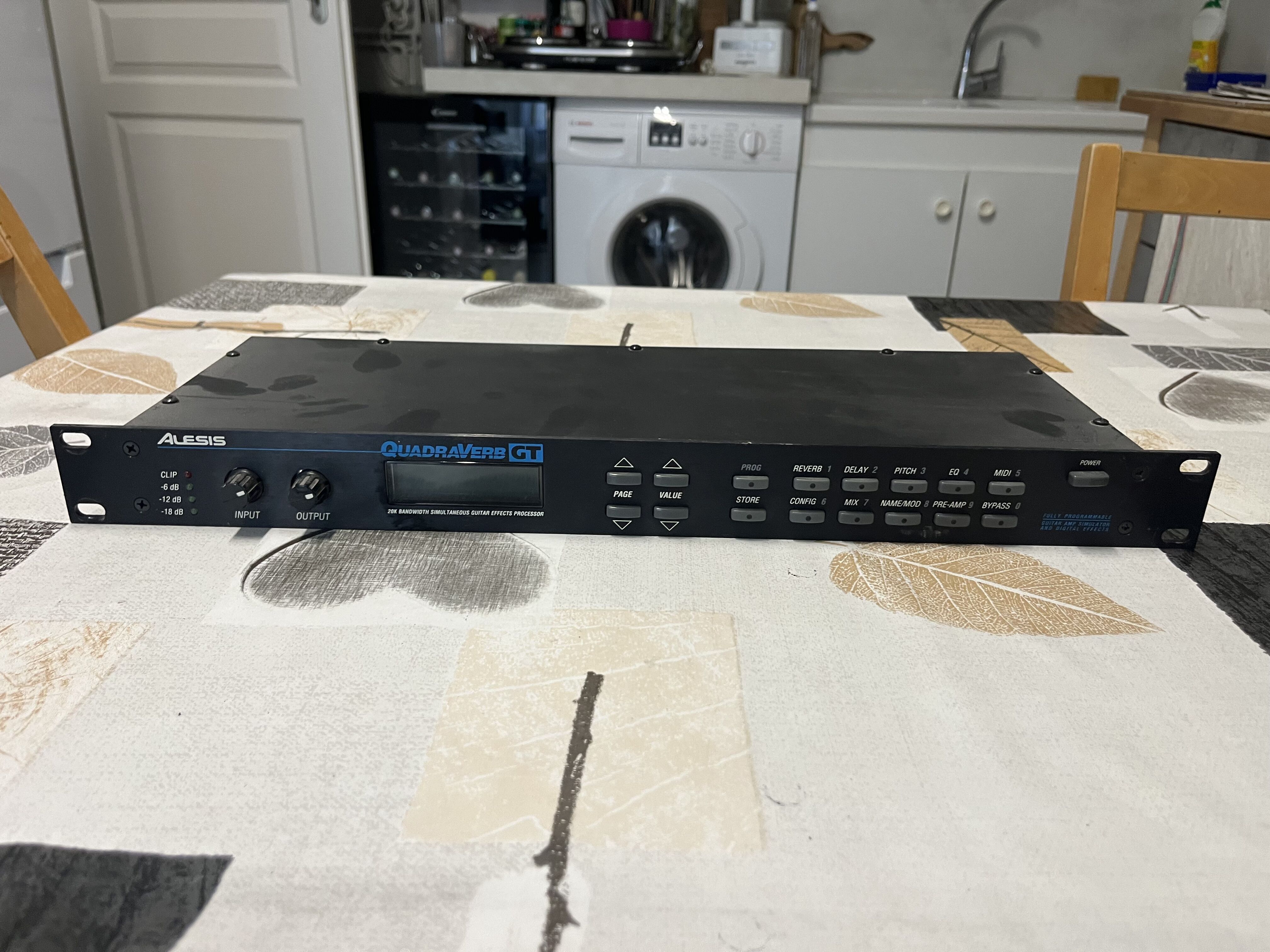 Vends Alesis QuadraVerb GT