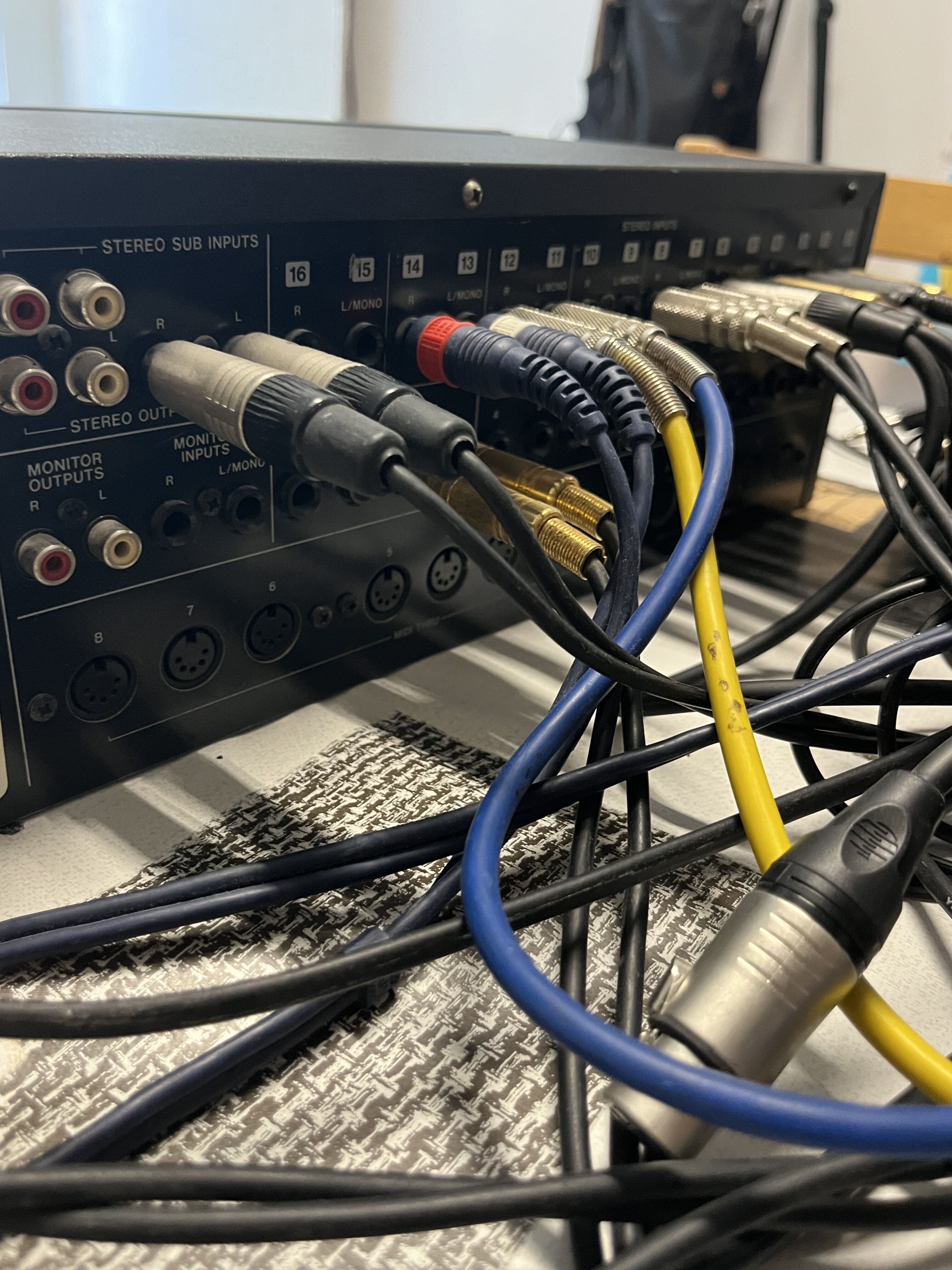 Tascam MM-200 (18400)