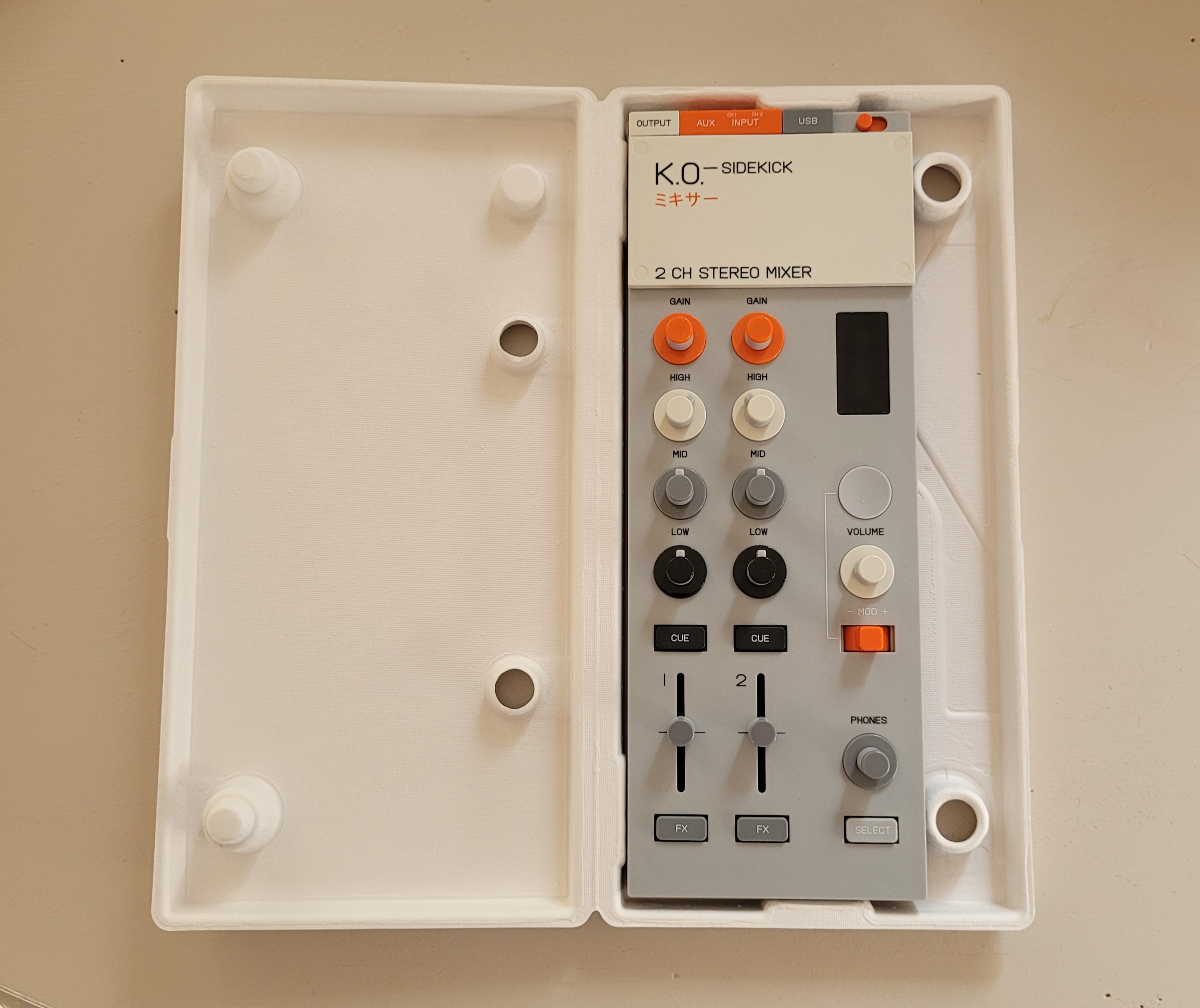 Vends Teenage Engineering EP-136 K.O. Sidekick