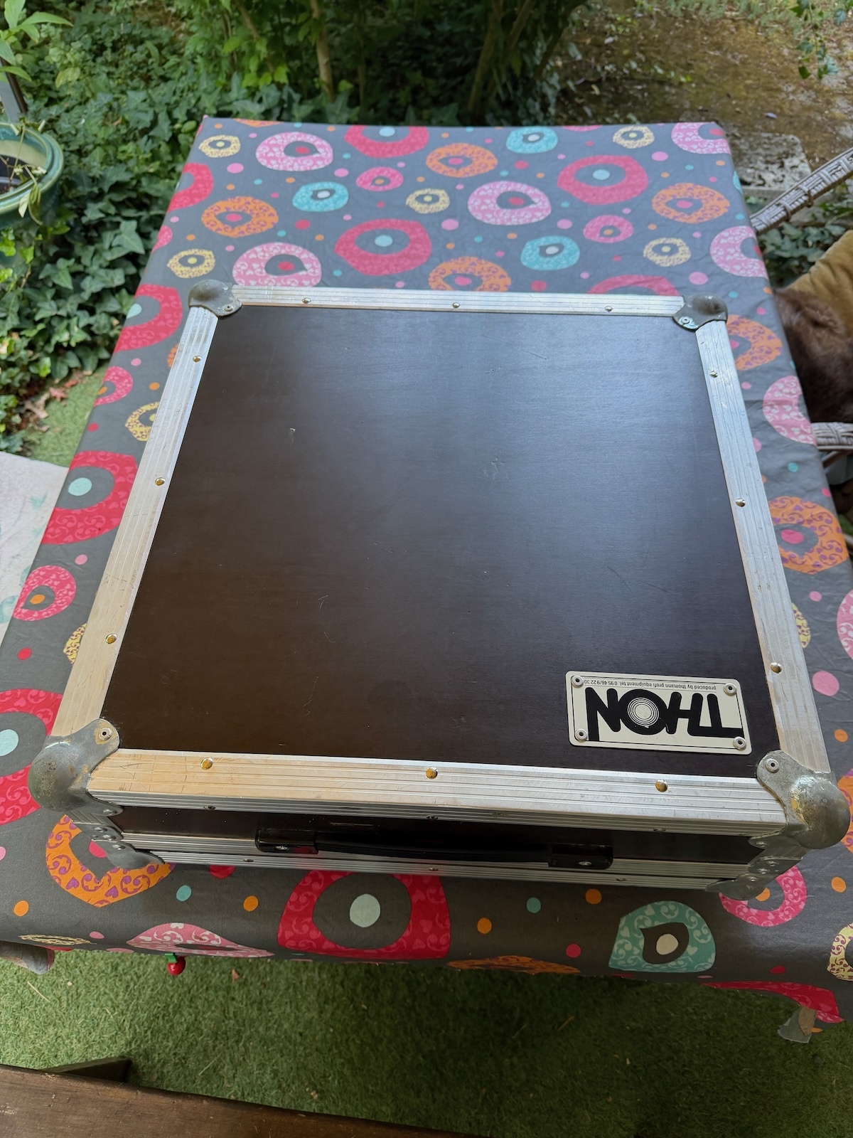 Allen & Heath ZED-16FX + flight case Thon dédié