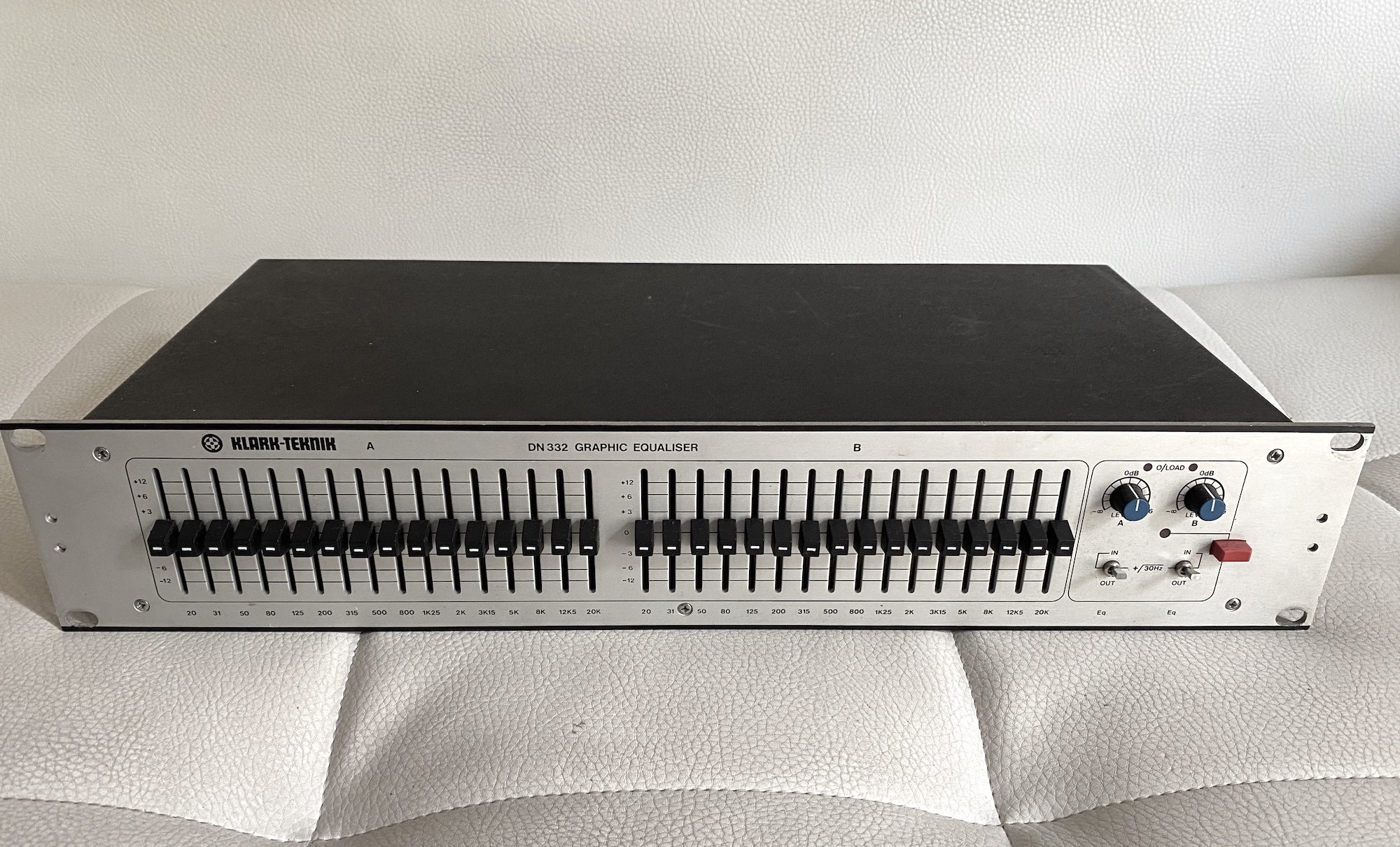 Vds égaliseur graphique stéréo Klark Teknik DN 332