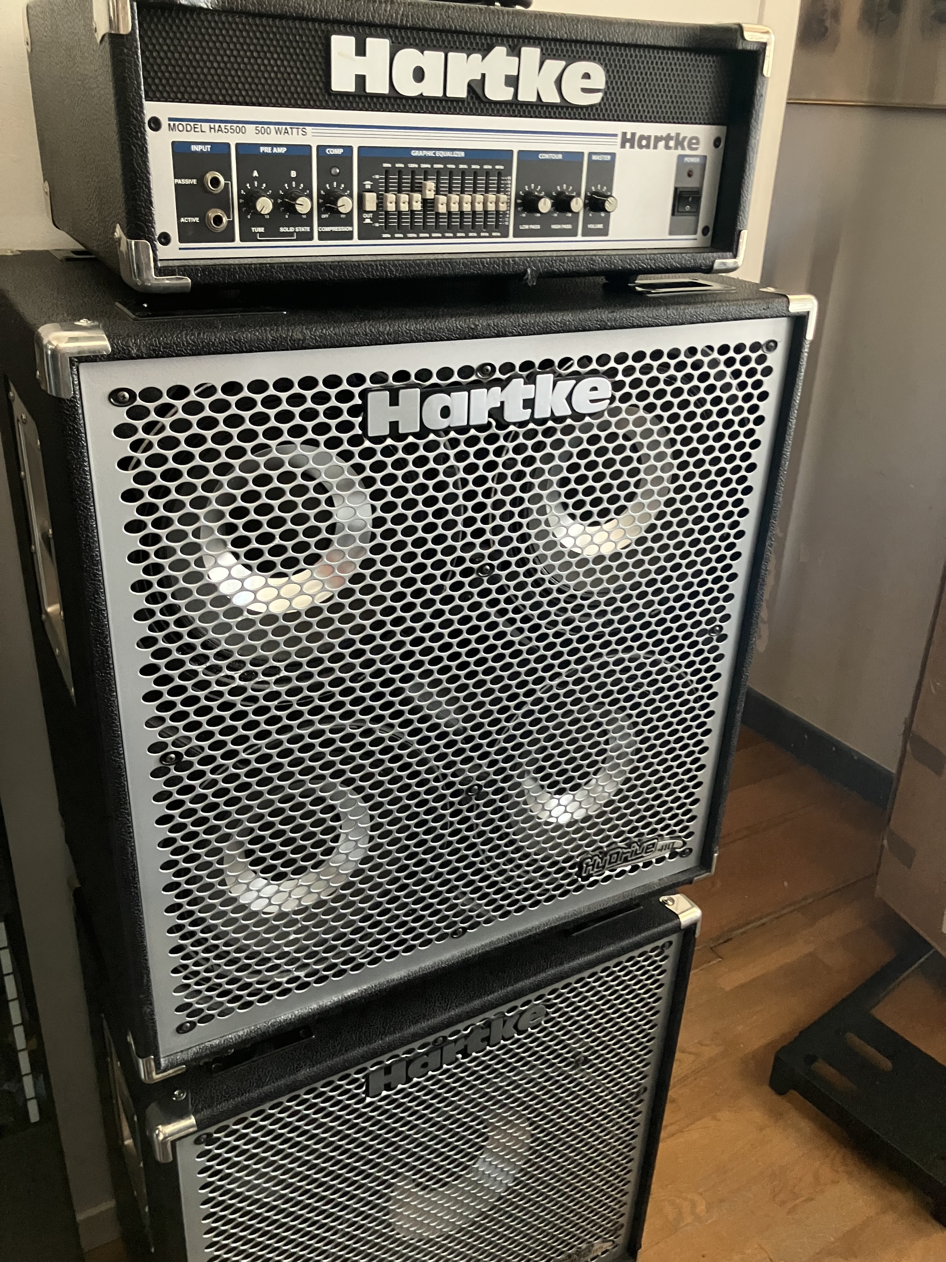 Vends Ampli Basse : Hartke HA 5500 + HyDrive 410 + HyDrive 115