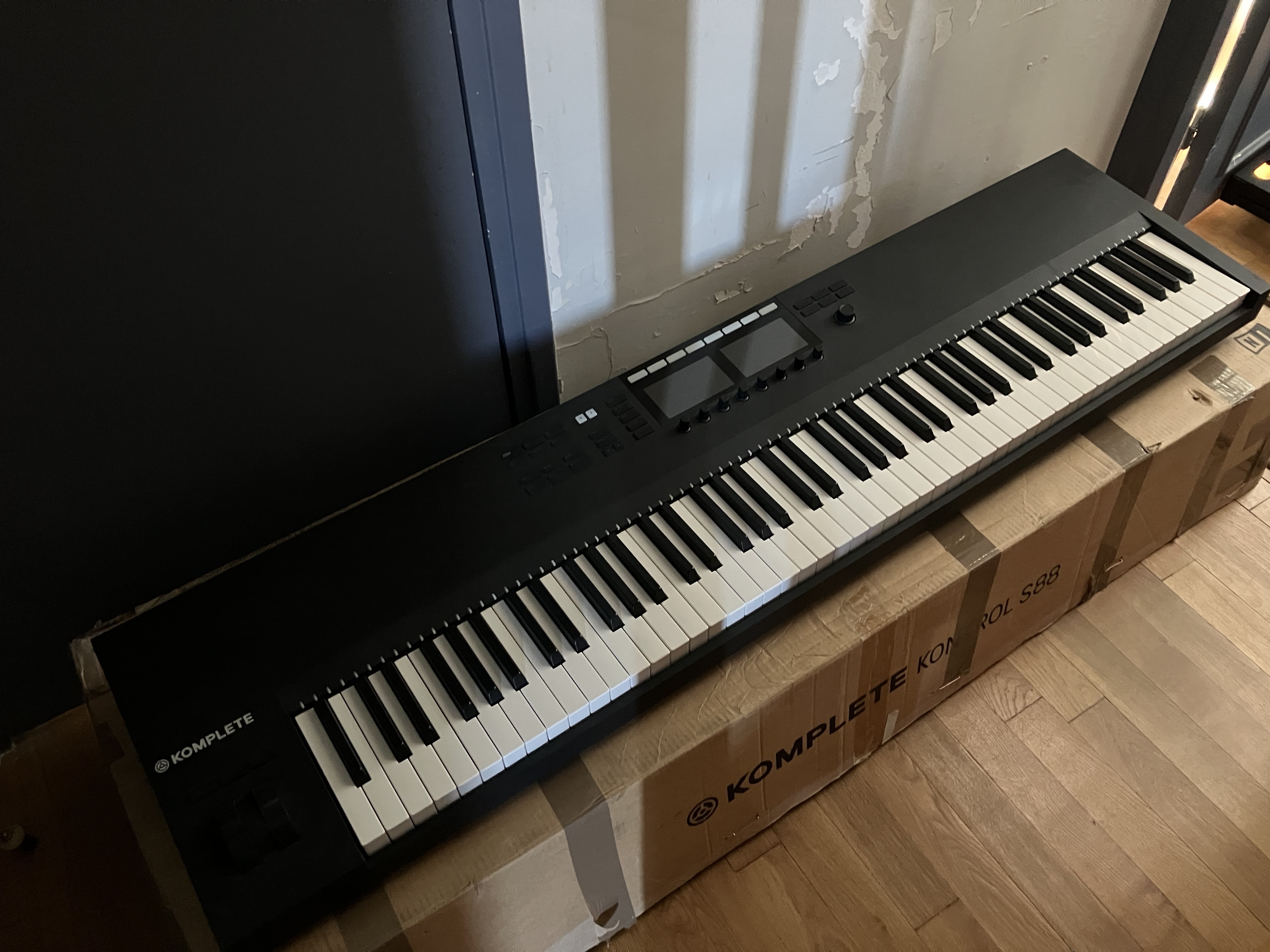 Vends Komplete Kontrol S88 Mk2 
