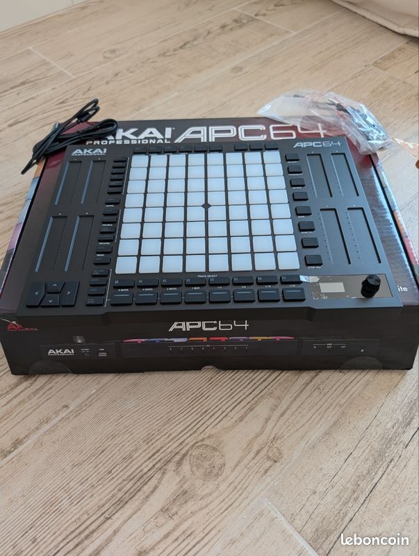 [ÉTAT NEUF] Akai APC64 Ableton / Standalone – Sous Garantie Amazon (Fév. 2026)