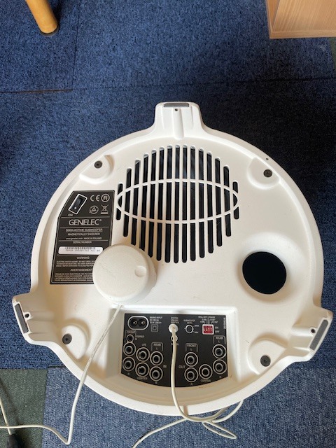 VENDS SUB GENELEC 5040A BLANC